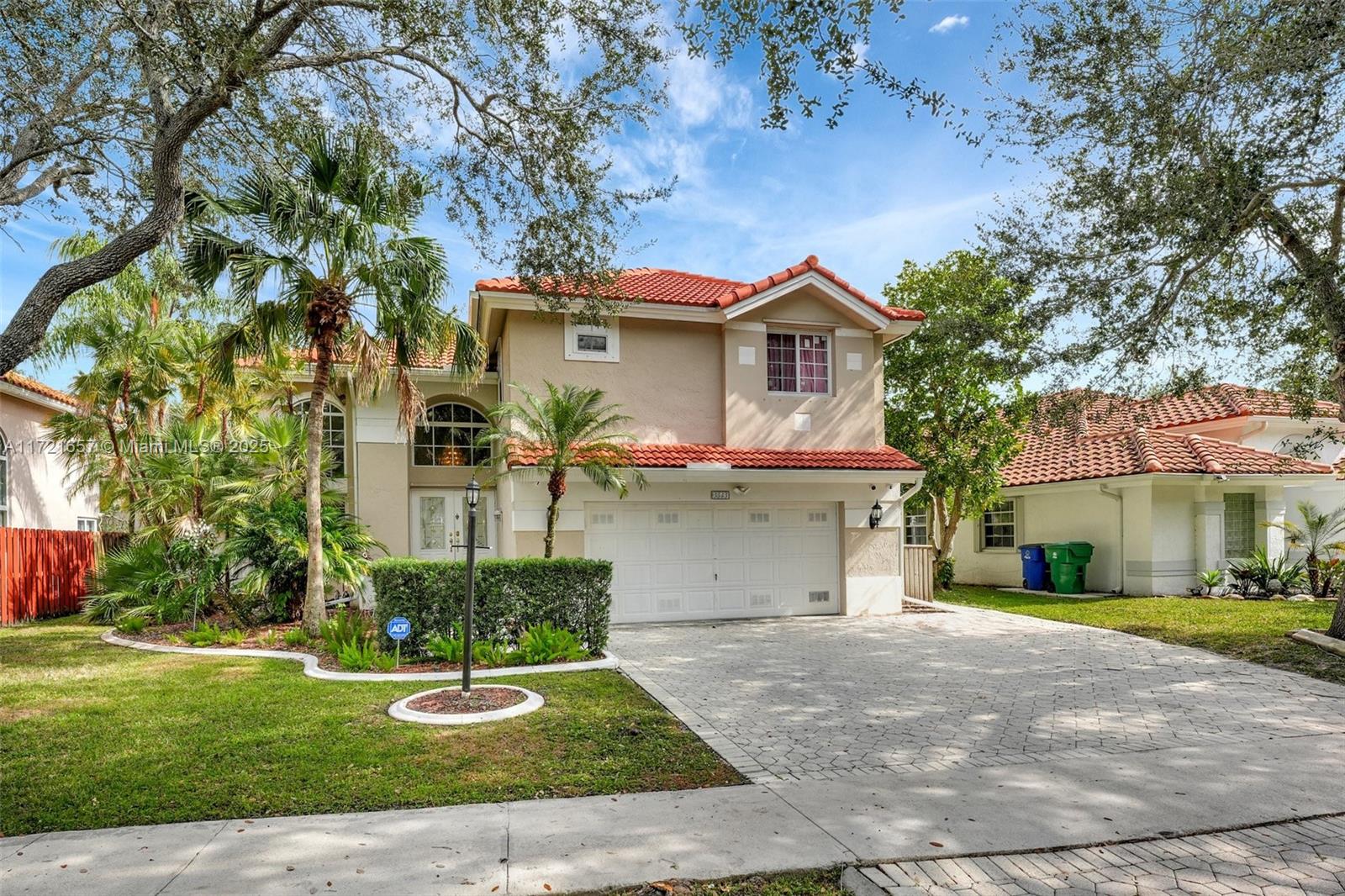 EMBASSY LAKES PHASE II - Residential