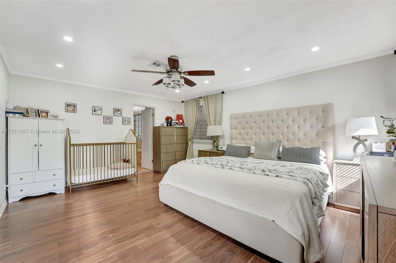 EMBASSY LAKES PHASE II - Residential