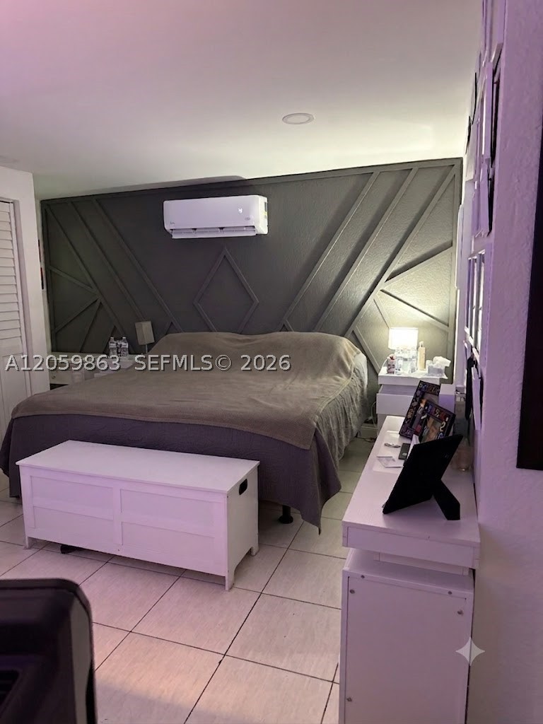 NEW SO MIAMI HGTS SEC F G - Residential