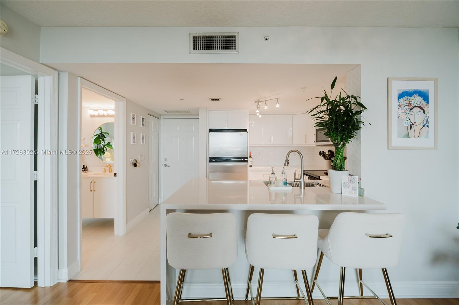 THE ASTON CONDO - Residential Lease