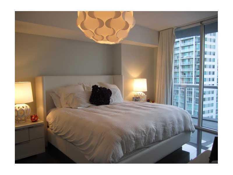 ICON BRICKELL CONDO NO 3 - Residential Lease