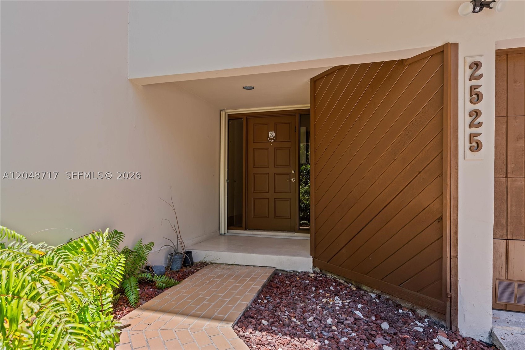CASA BELLA VILLAS - Residential