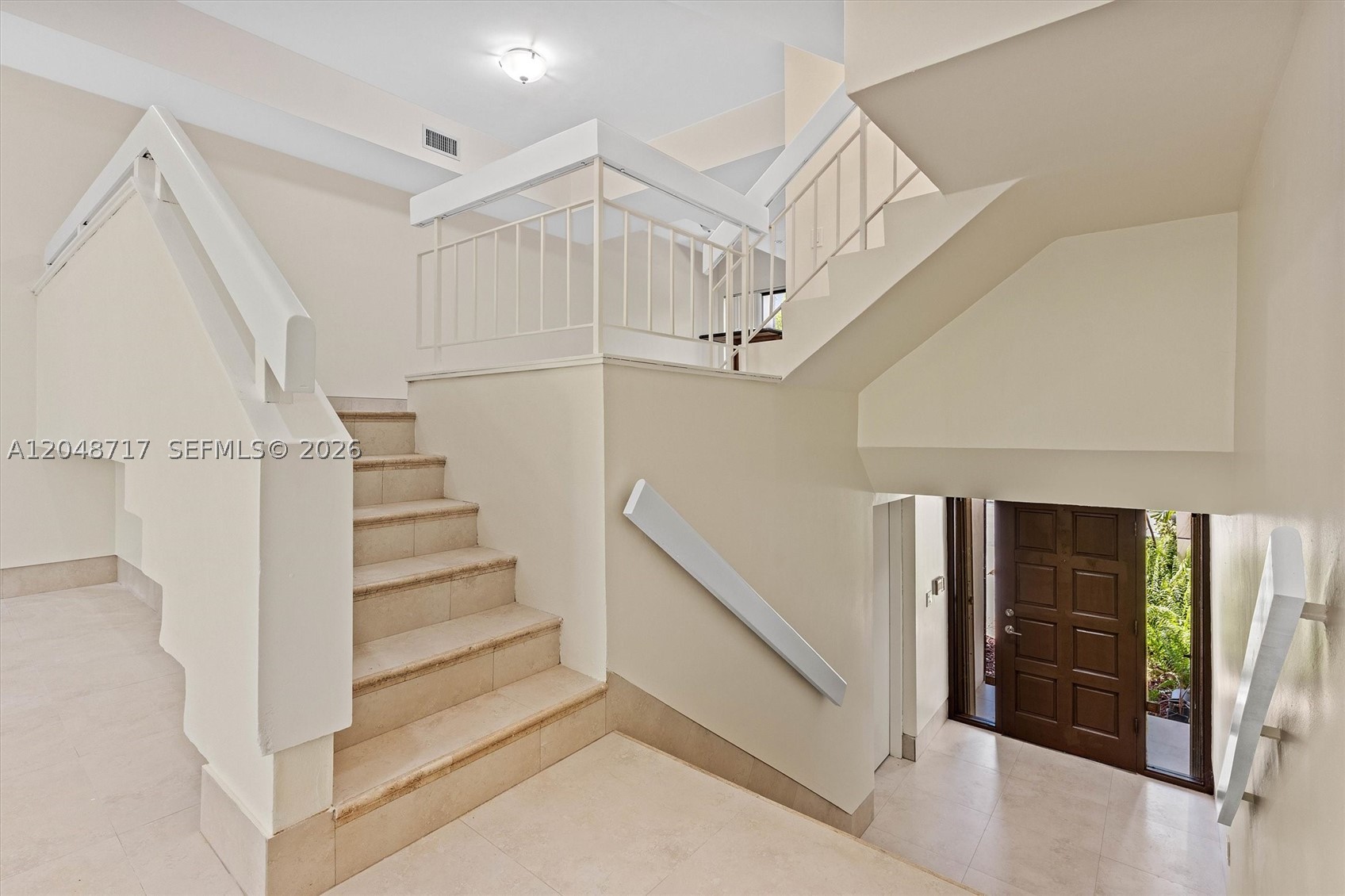 CASA BELLA VILLAS - Residential