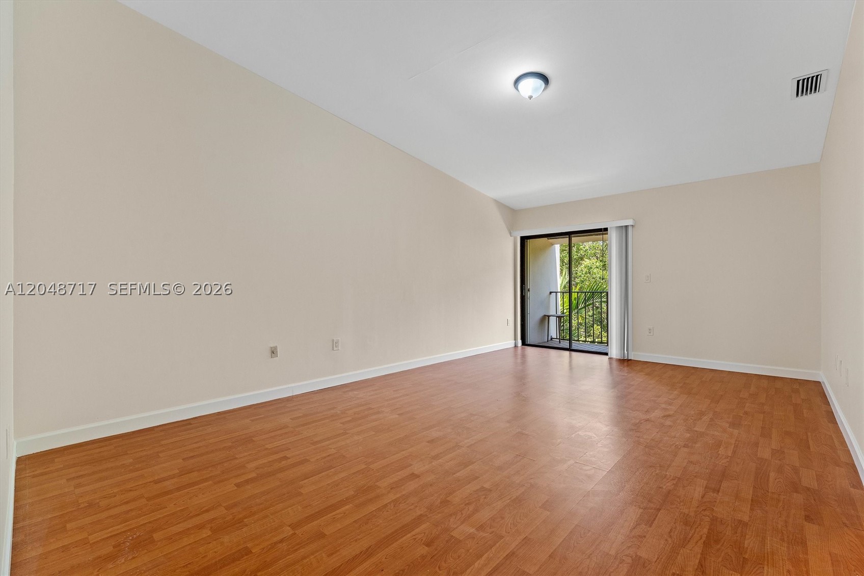 CASA BELLA VILLAS - Residential
