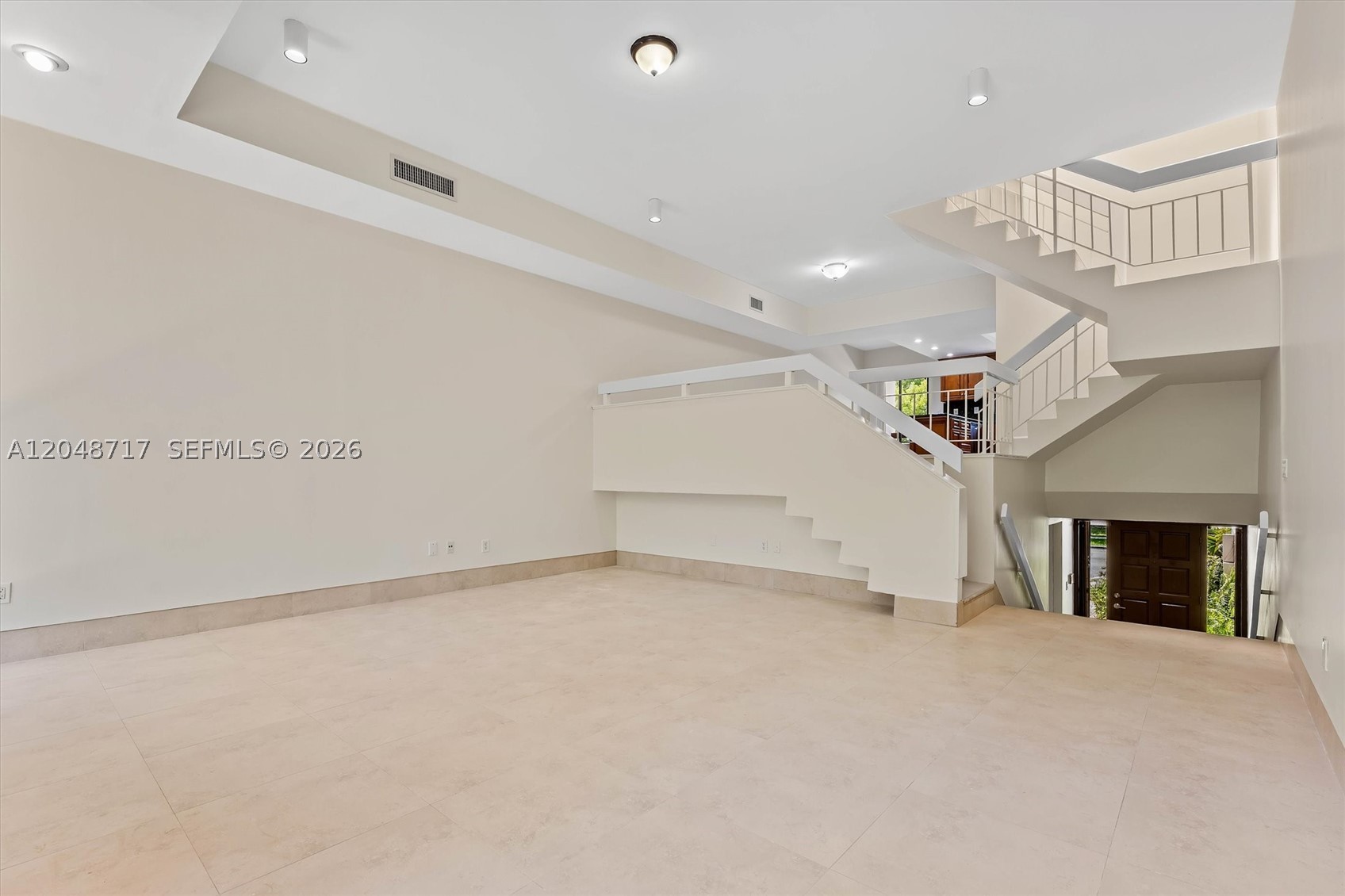 CASA BELLA VILLAS - Residential