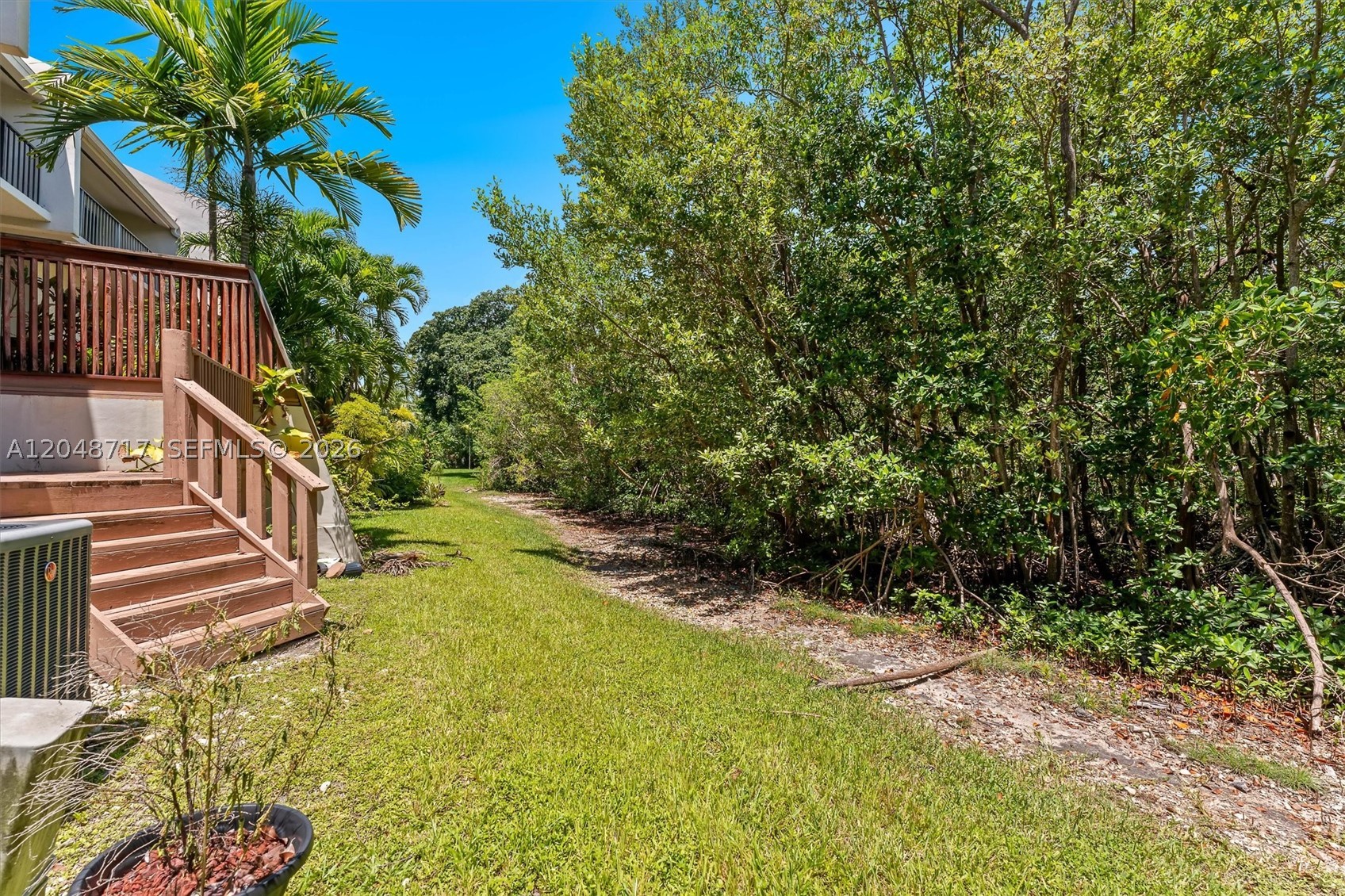 CASA BELLA VILLAS - Residential