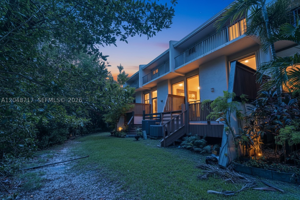 CASA BELLA VILLAS - Residential