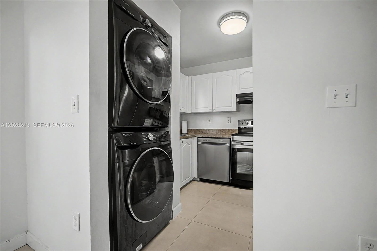 KENDALL PALMS A CONDO - Residential Lease