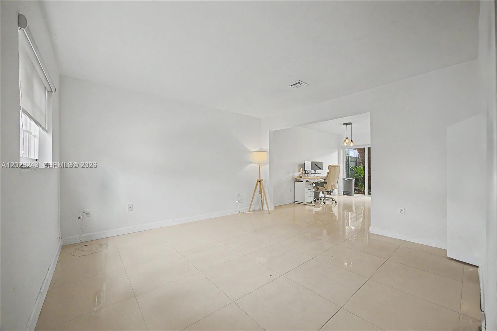 KENDALL PALMS A CONDO - Residential Lease