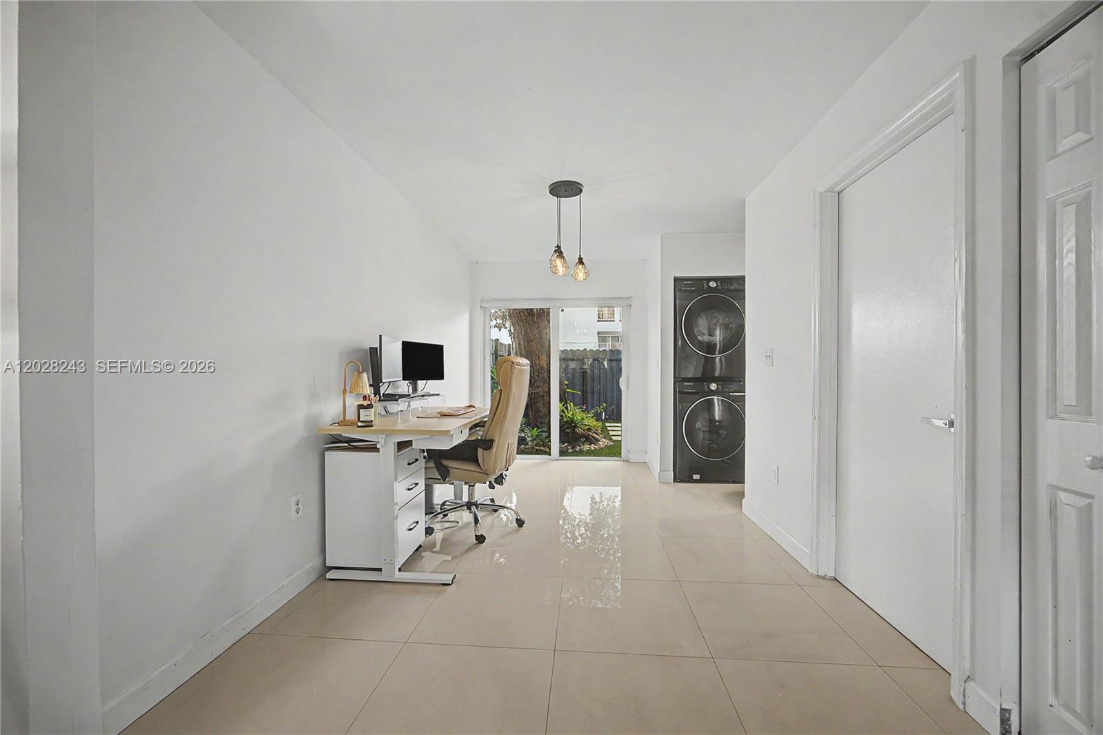 KENDALL PALMS A CONDO - Residential Lease