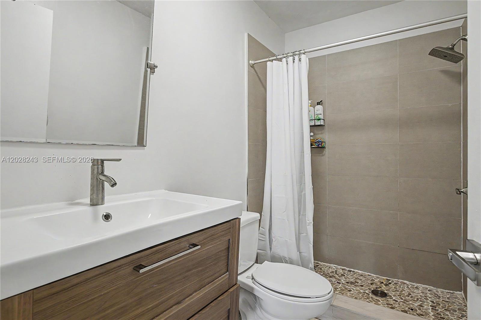 KENDALL PALMS A CONDO - Residential Lease
