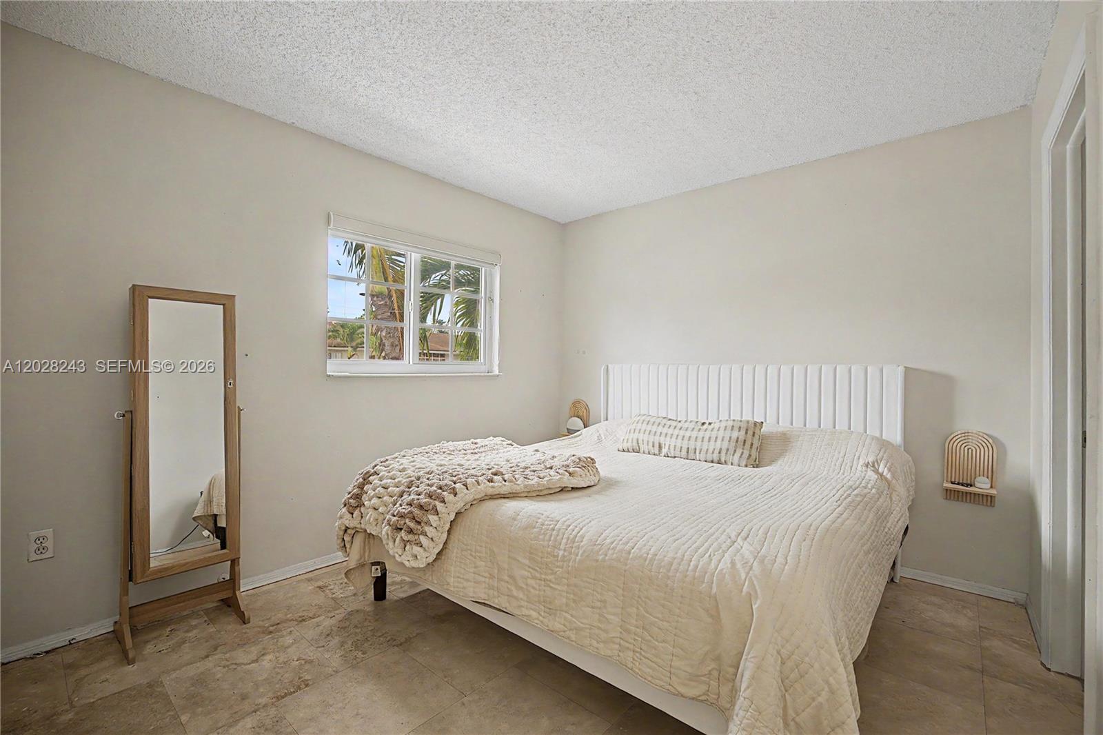 KENDALL PALMS A CONDO - Residential Lease