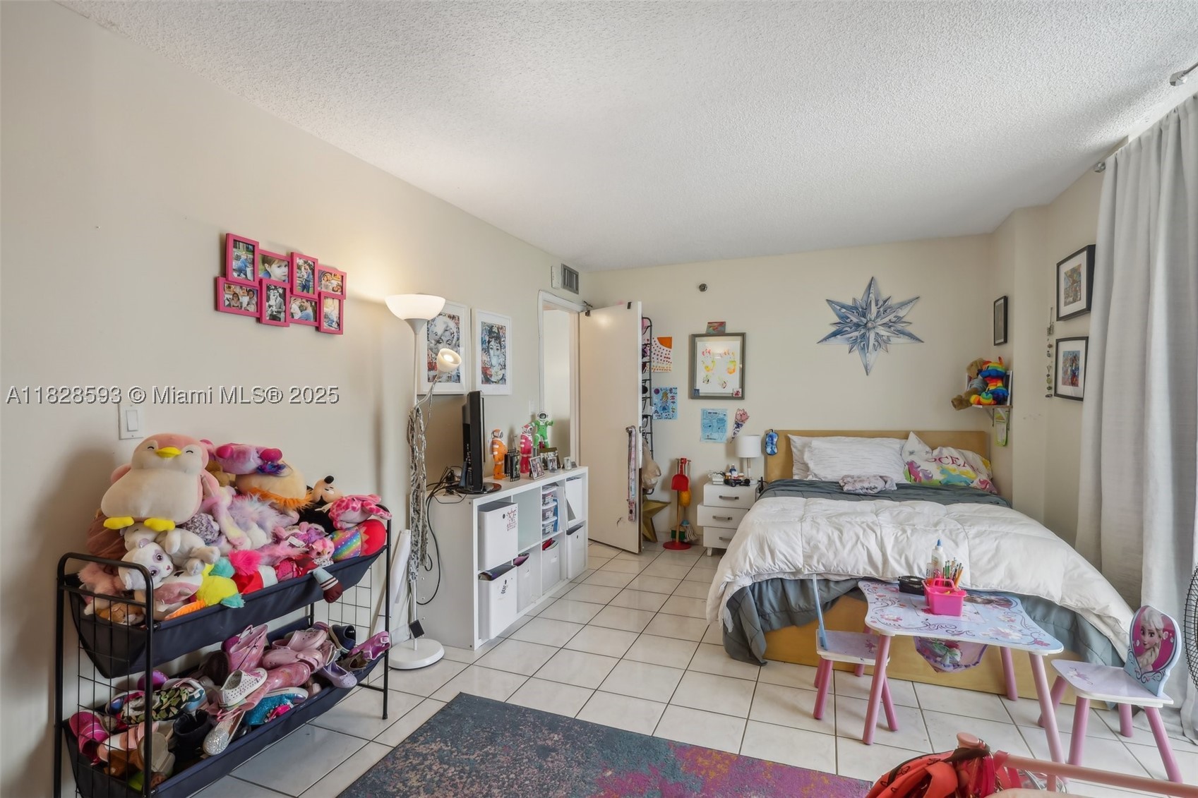 THE RIVIERA CONDO - Residential