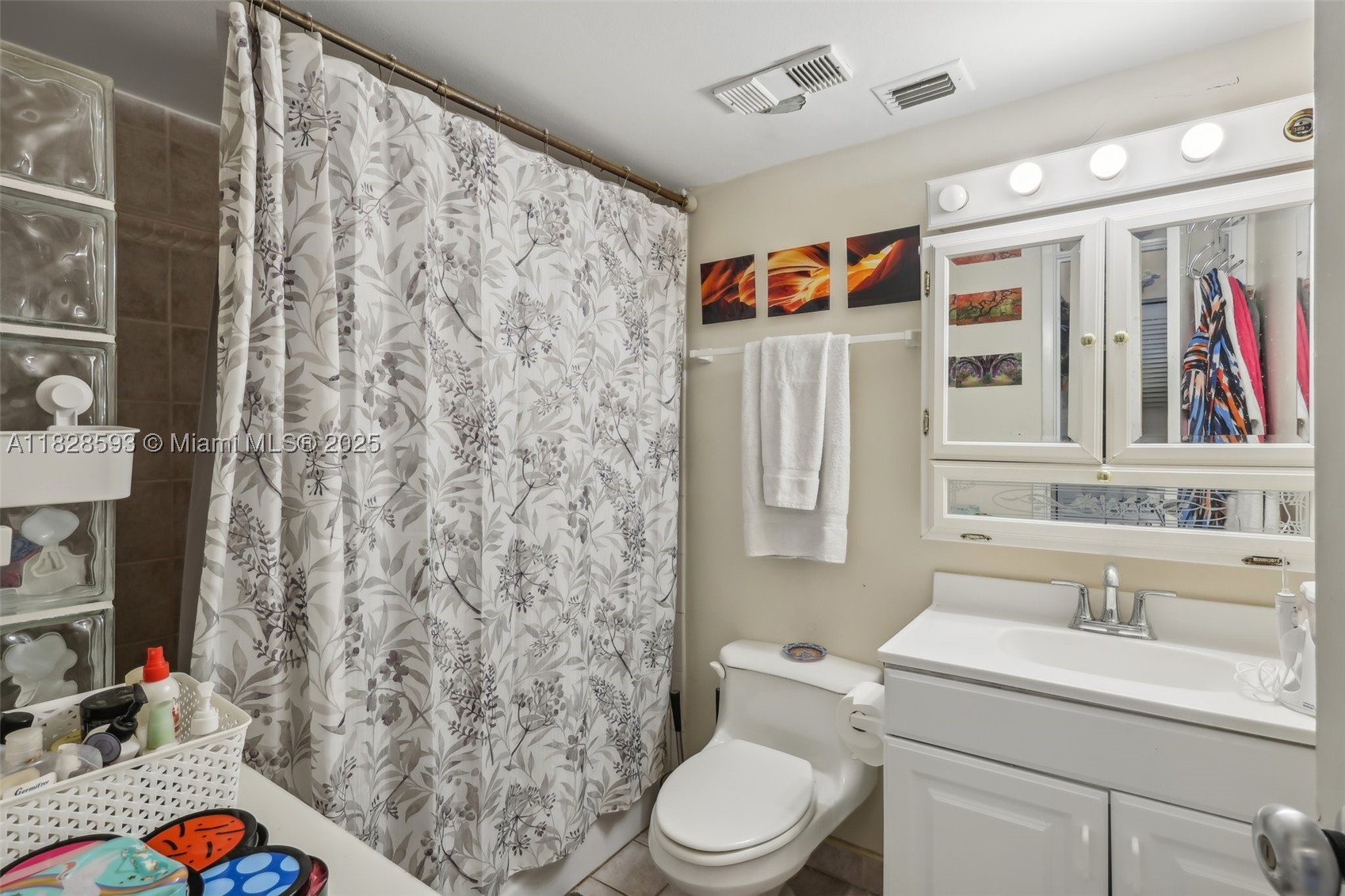 THE RIVIERA CONDO - Residential