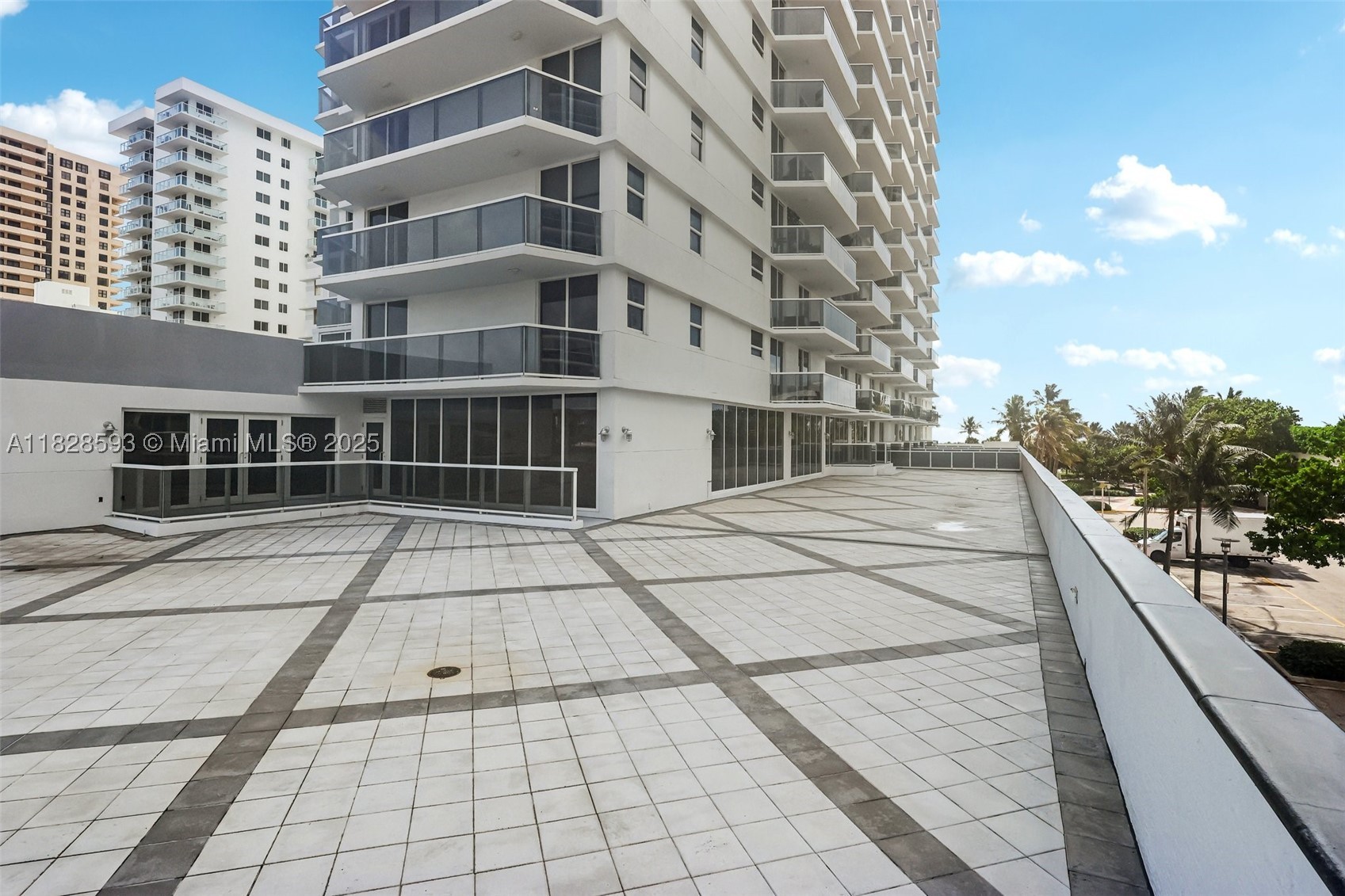 THE RIVIERA CONDO - Residential