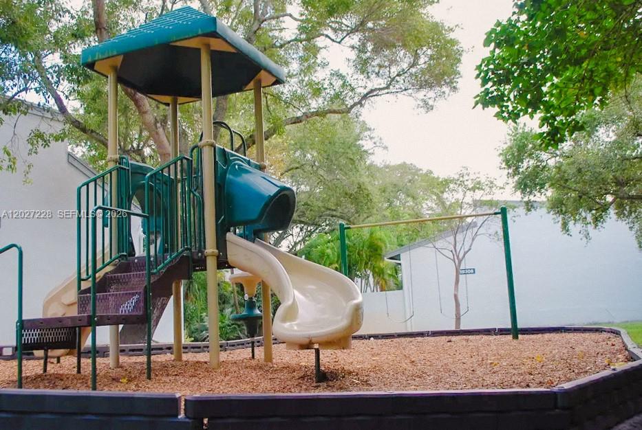 RIVERWOOD SEC 3 - Residential Lease