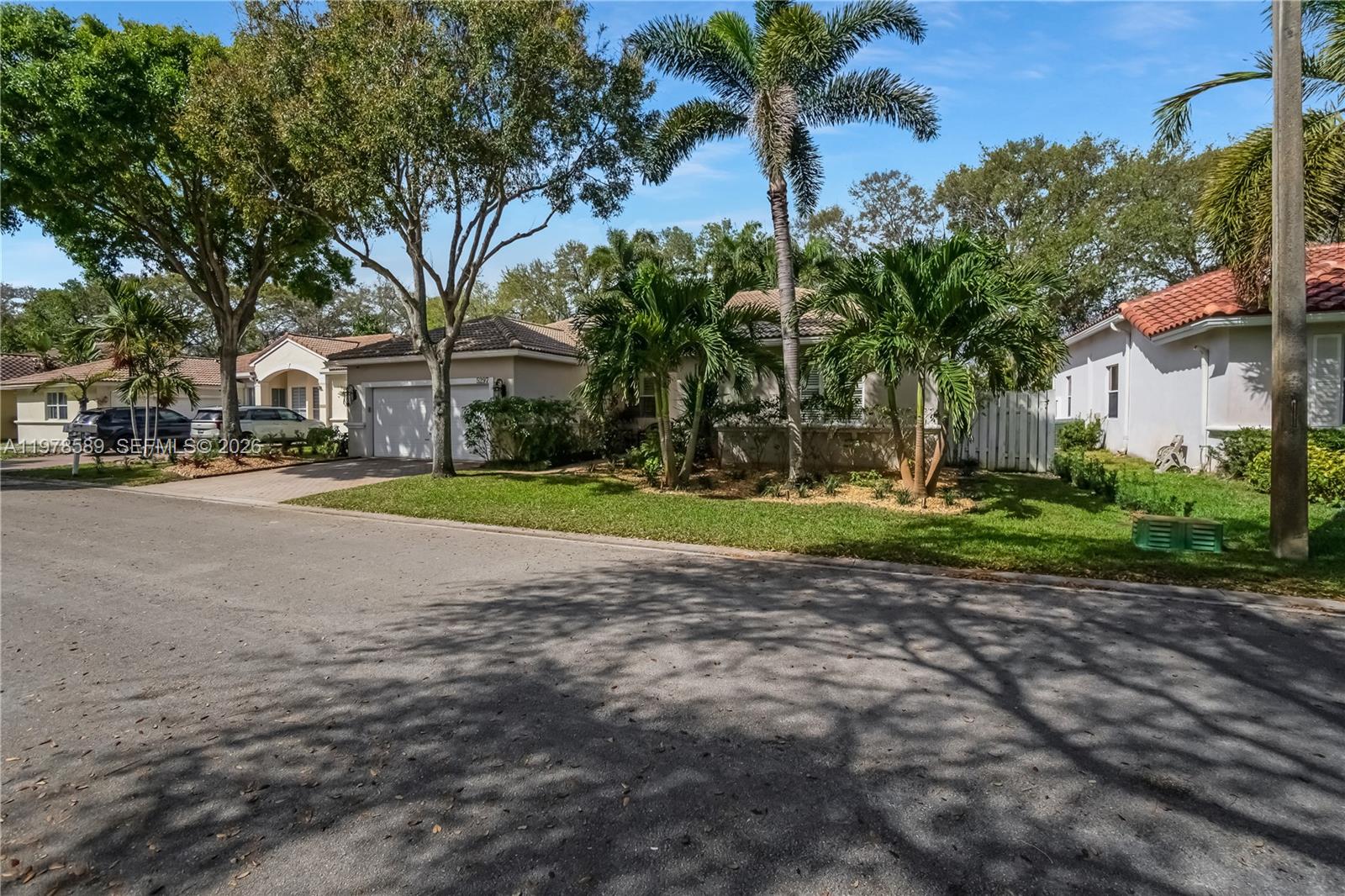 BANYAN OAKRIDGE PLAT - Residential