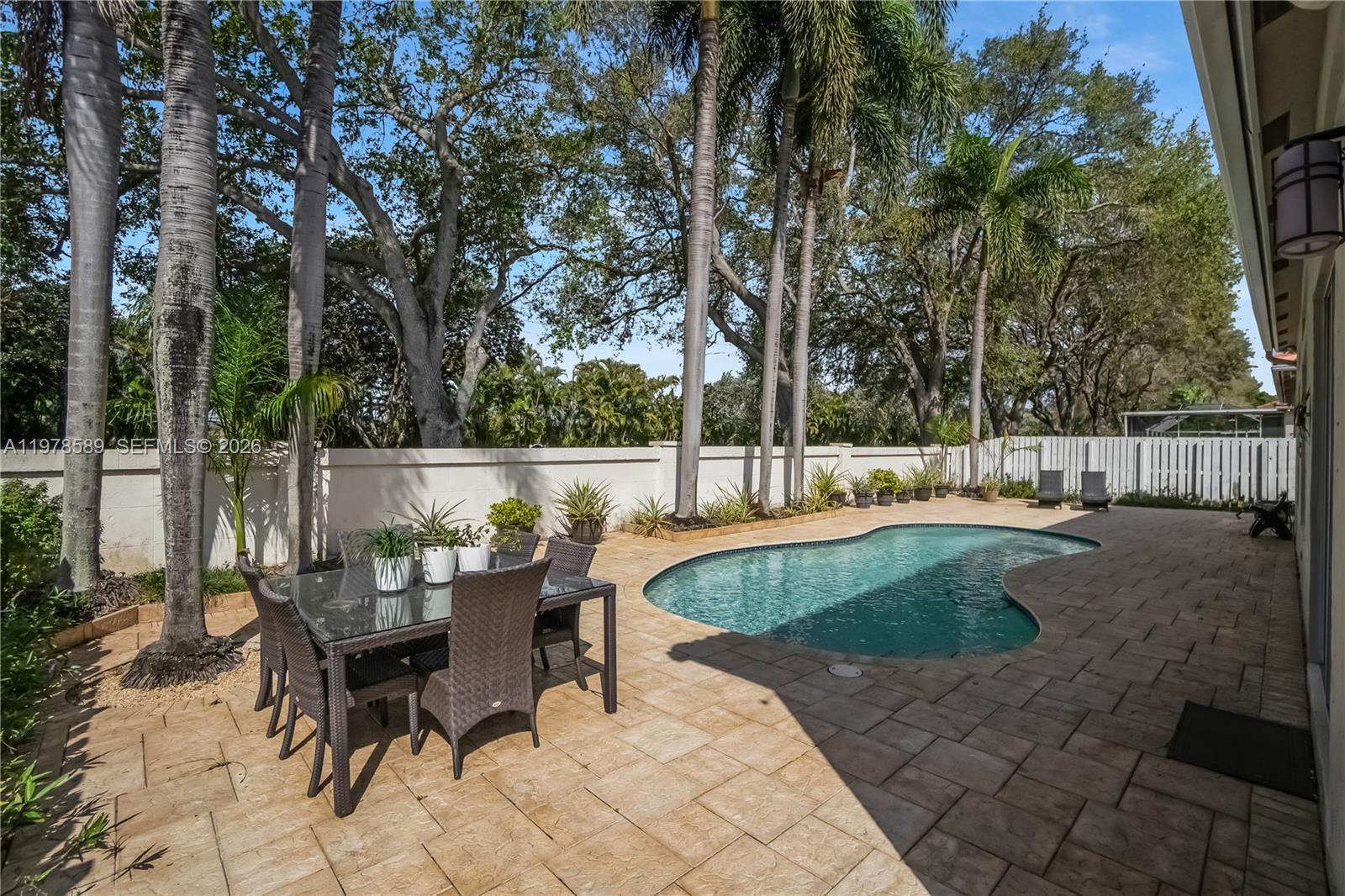 BANYAN OAKRIDGE PLAT - Residential