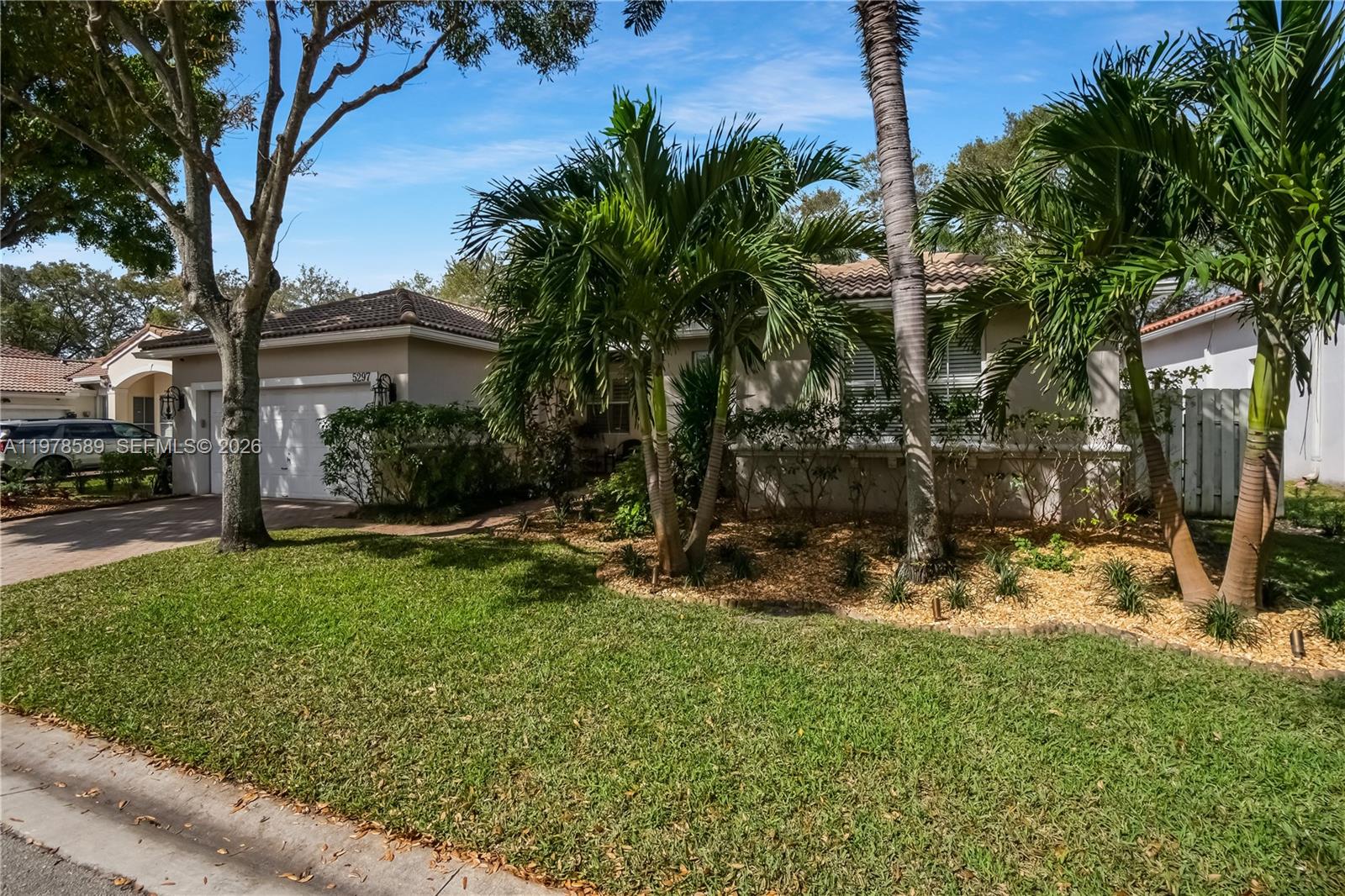 BANYAN OAKRIDGE PLAT - Residential