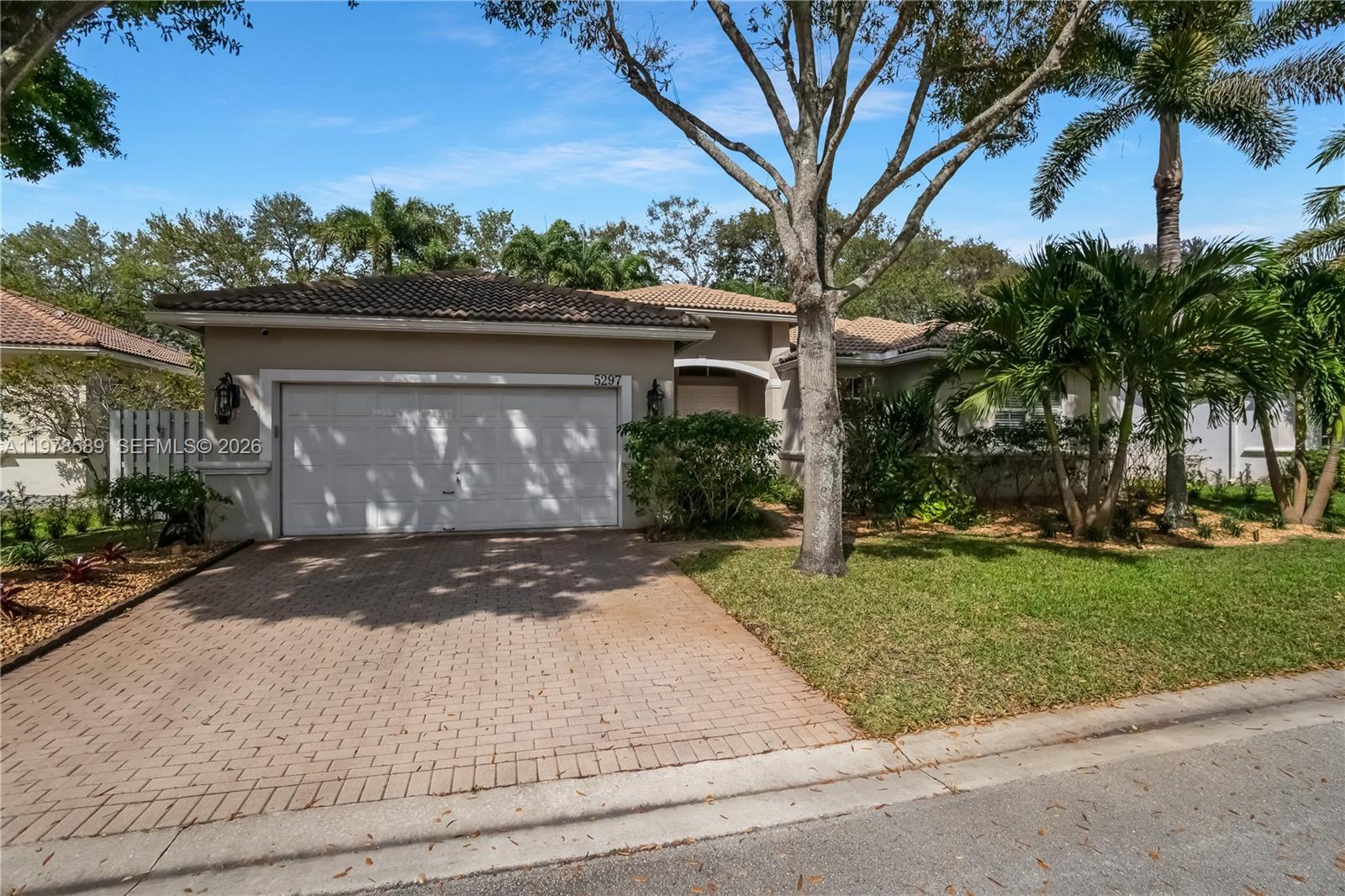 BANYAN OAKRIDGE PLAT - Residential