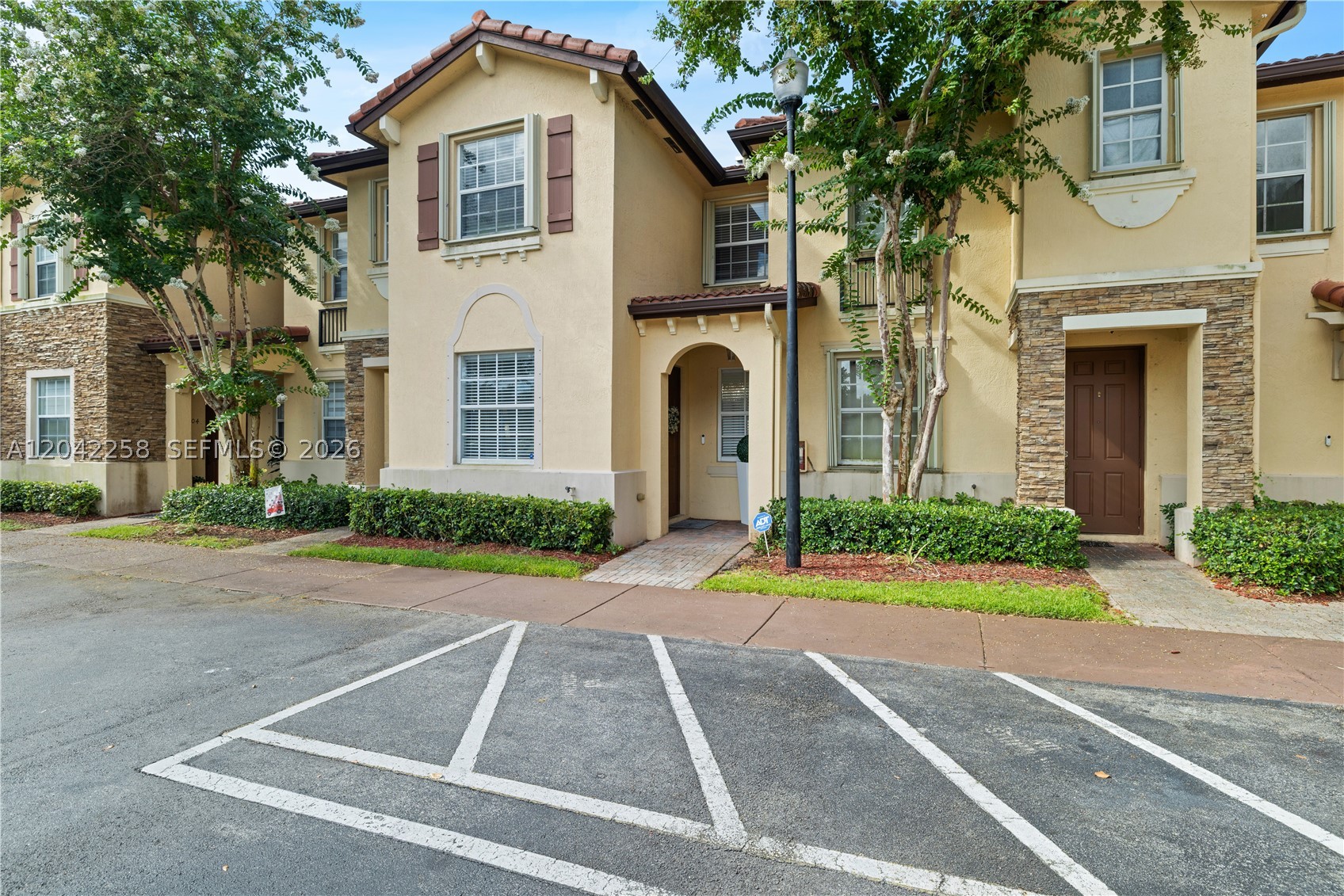 VILLAS AT CARMEL CONDO NO - Residential