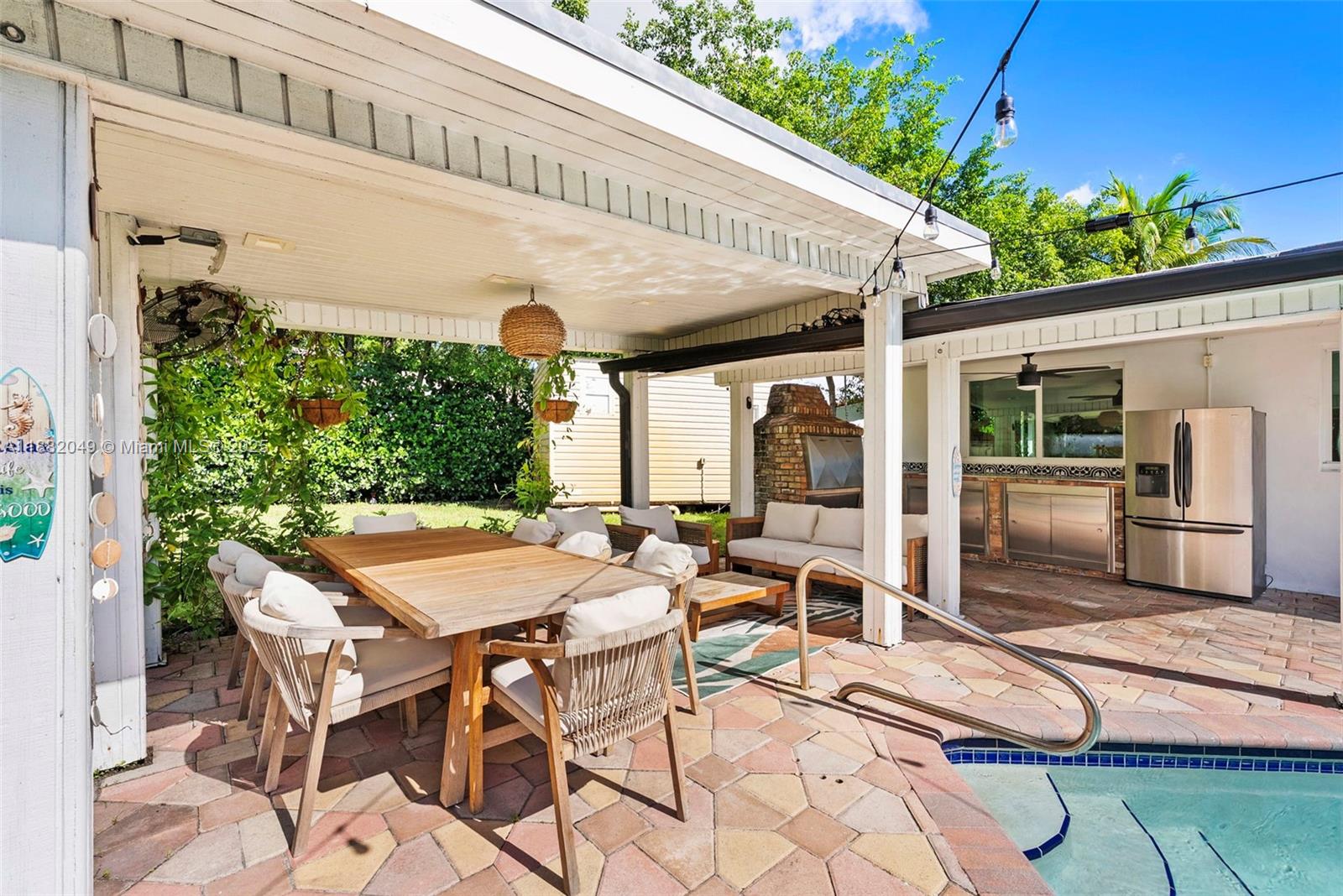 HIGHLAND GARDENS - Residential
