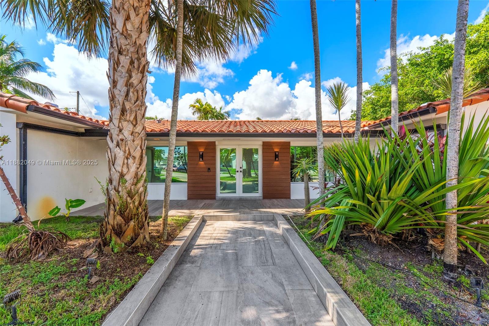 HIGHLAND GARDENS - Residential