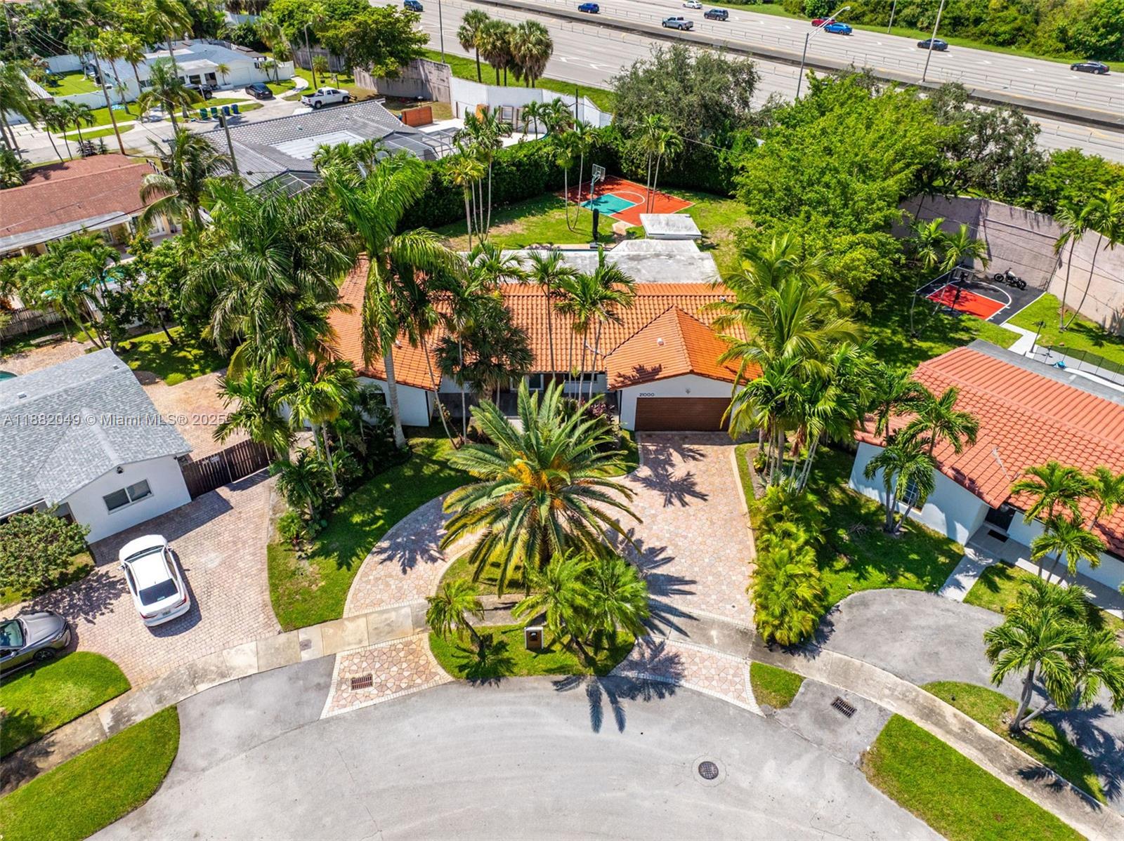 HIGHLAND GARDENS - Residential