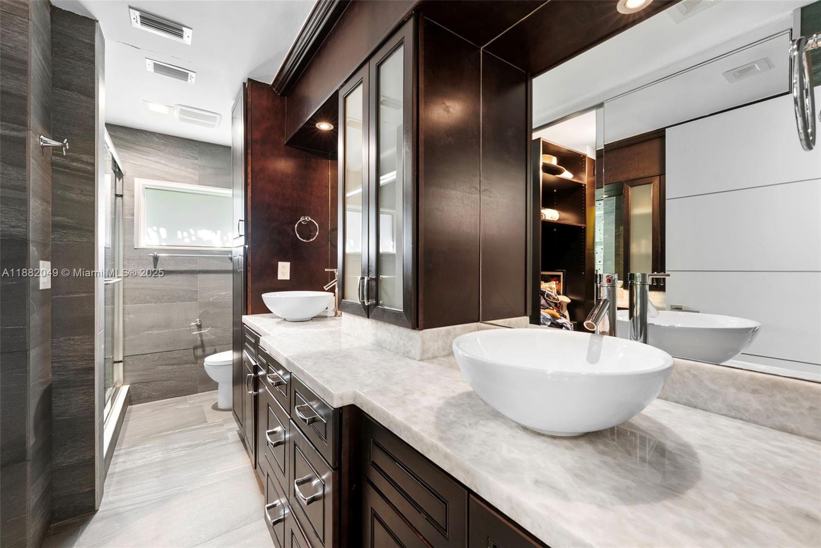 HIGHLAND GARDENS - Residential
