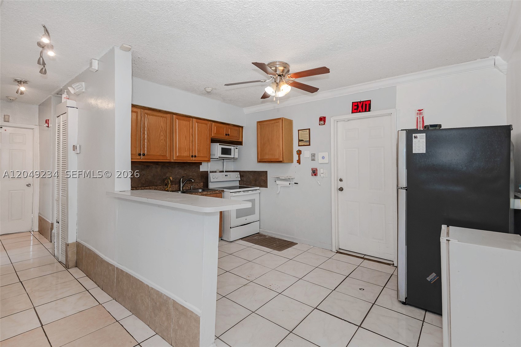 MYRTLE GROVE 1ST ADDN - Residential