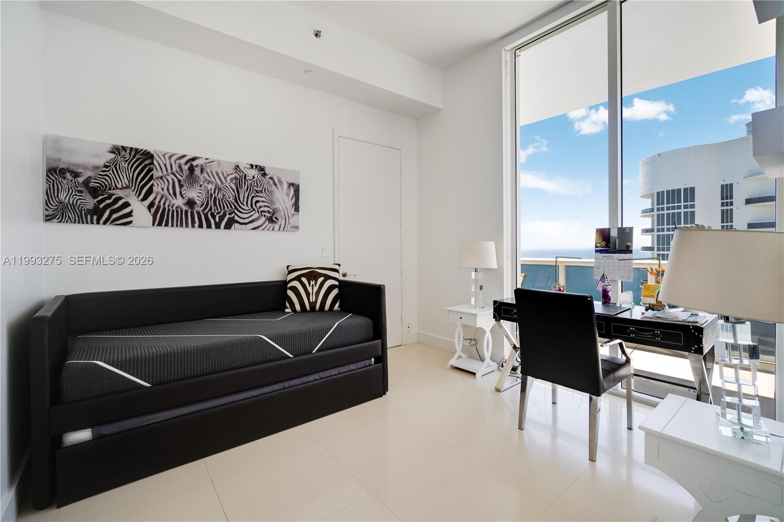 TDR TOWER I CONDO - Residential