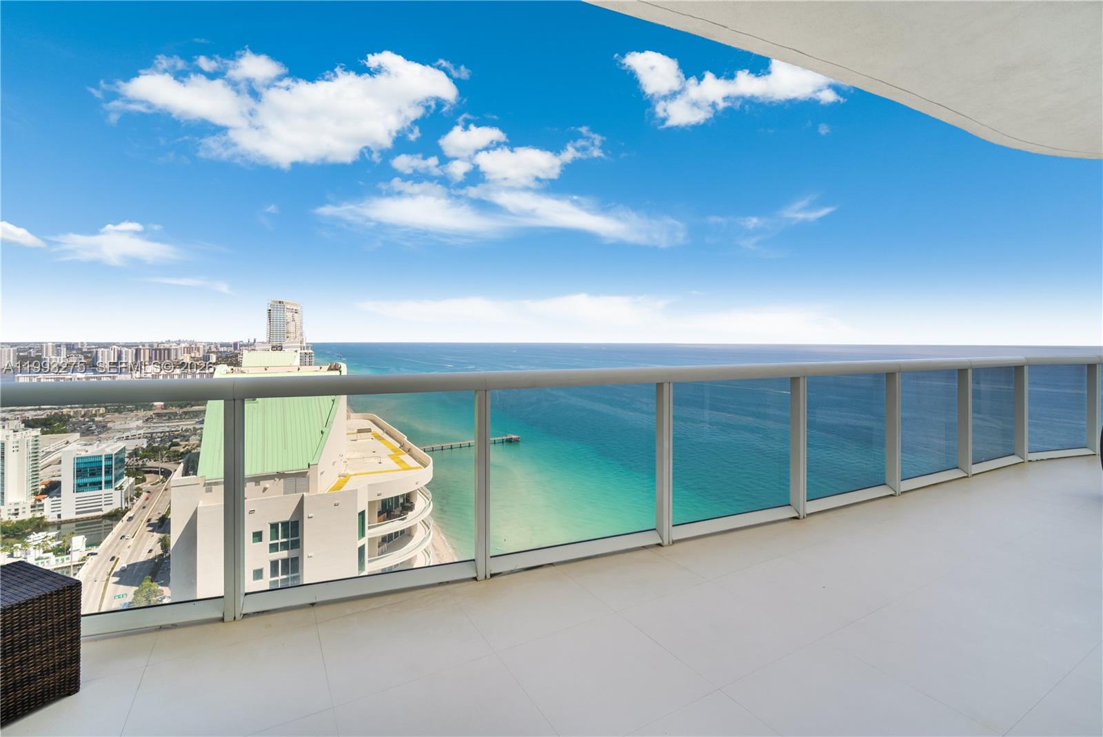 TDR TOWER I CONDO - Residential