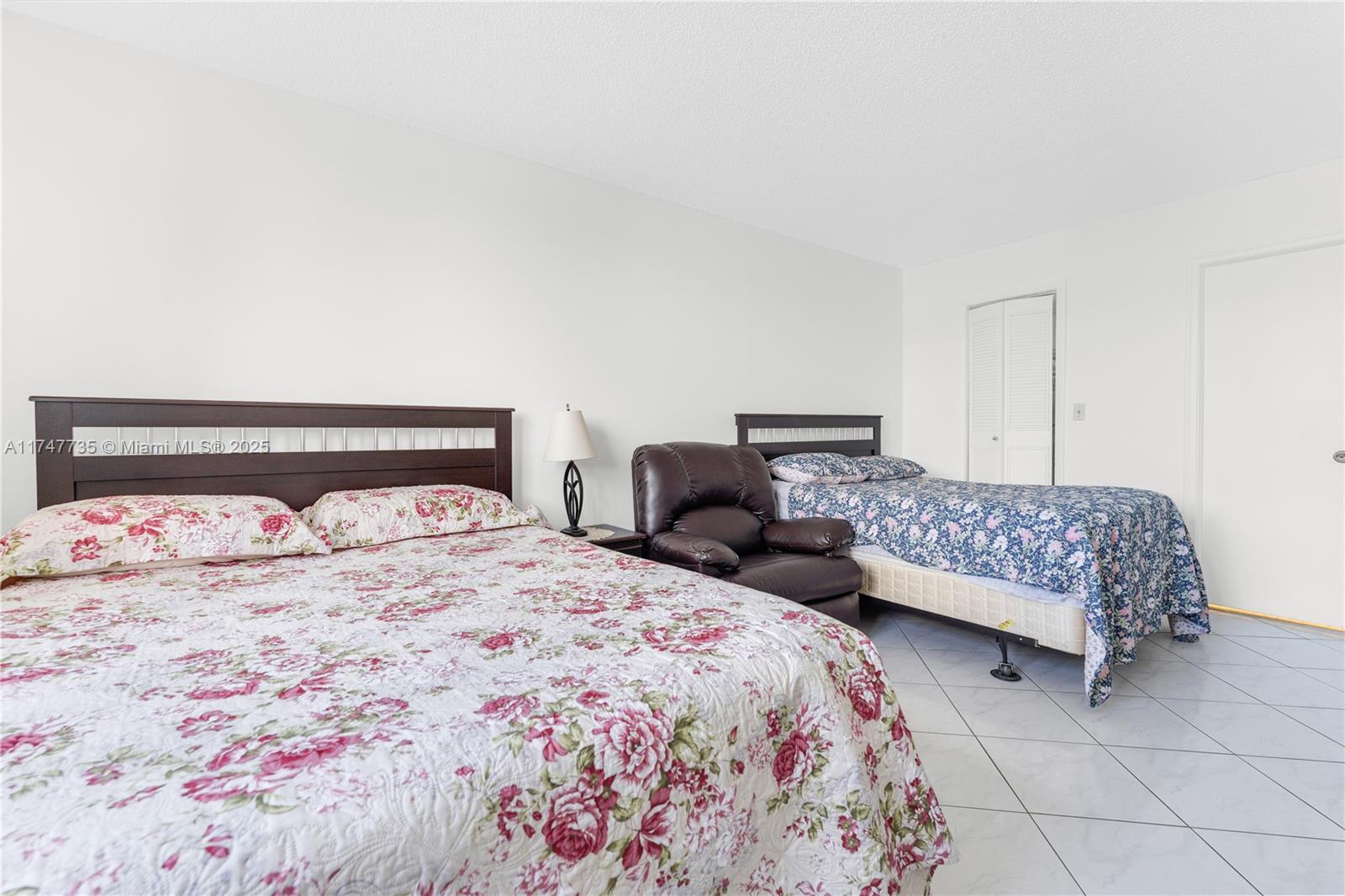 MEADOWBROOK CONDO APTS BL - Residential