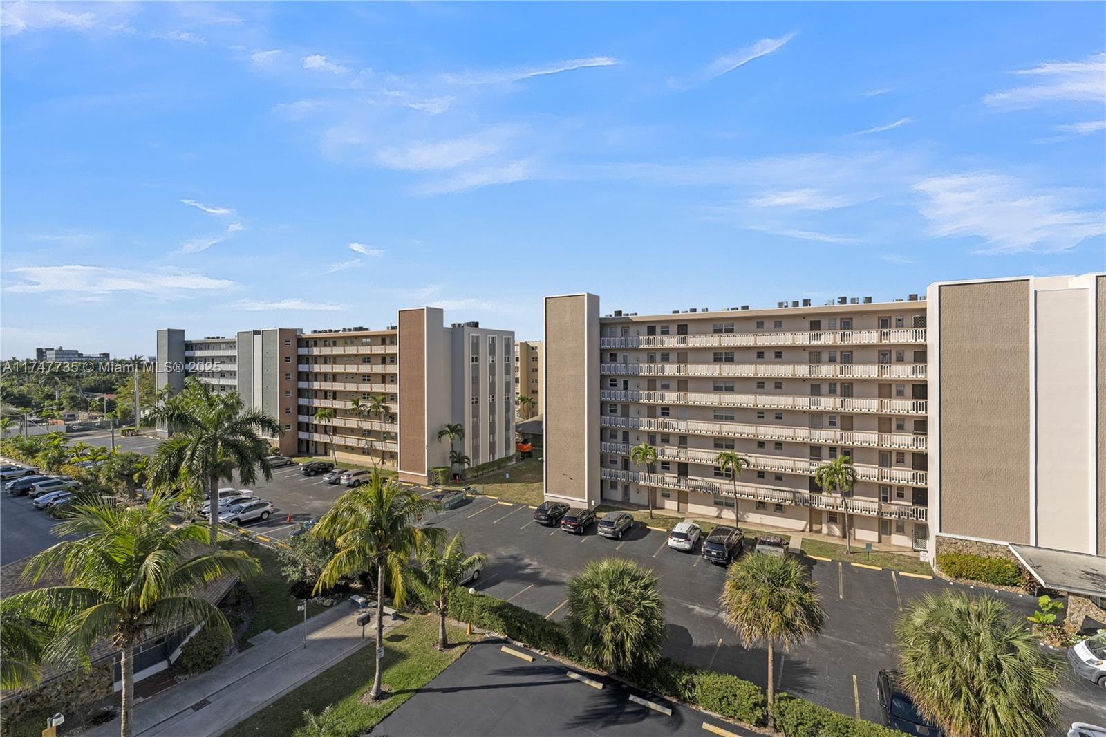 MEADOWBROOK CONDO APTS BL - Residential