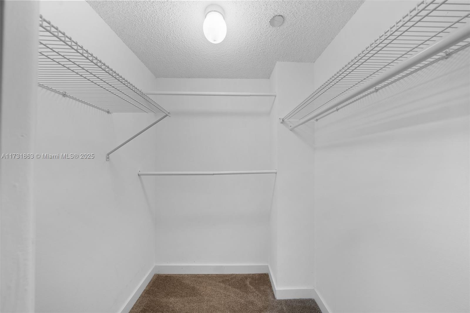NO 104 PALM-AIRE COUNTRY - Residential Lease