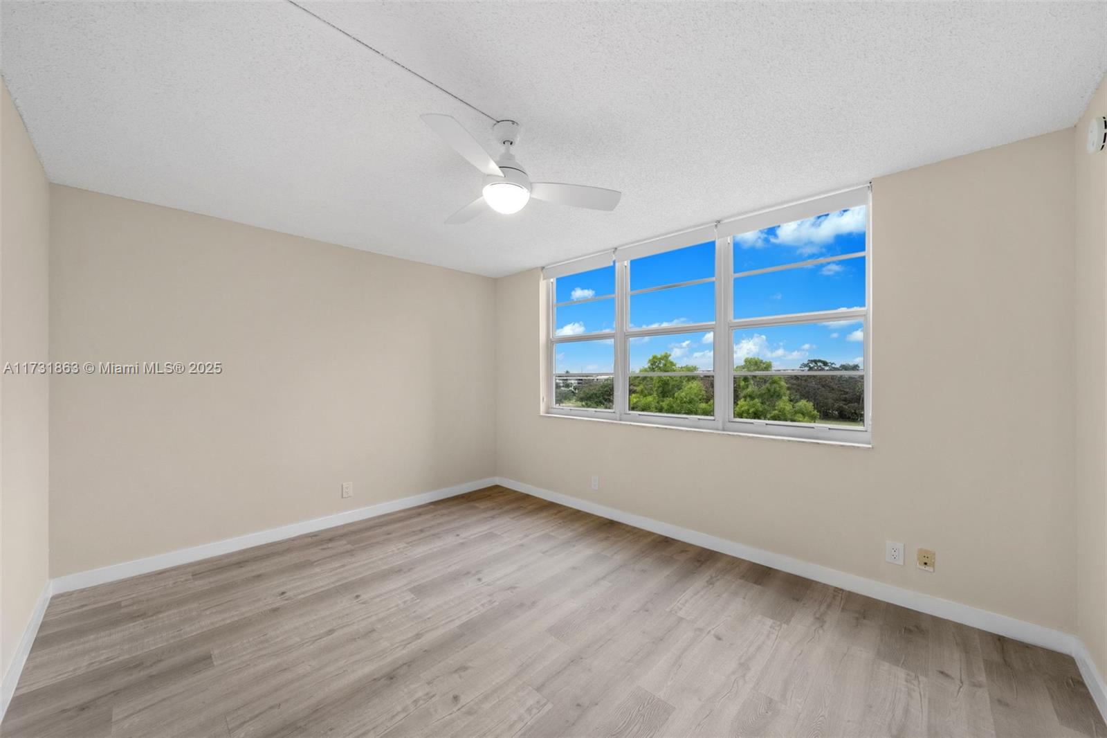 NO 104 PALM-AIRE COUNTRY - Residential Lease