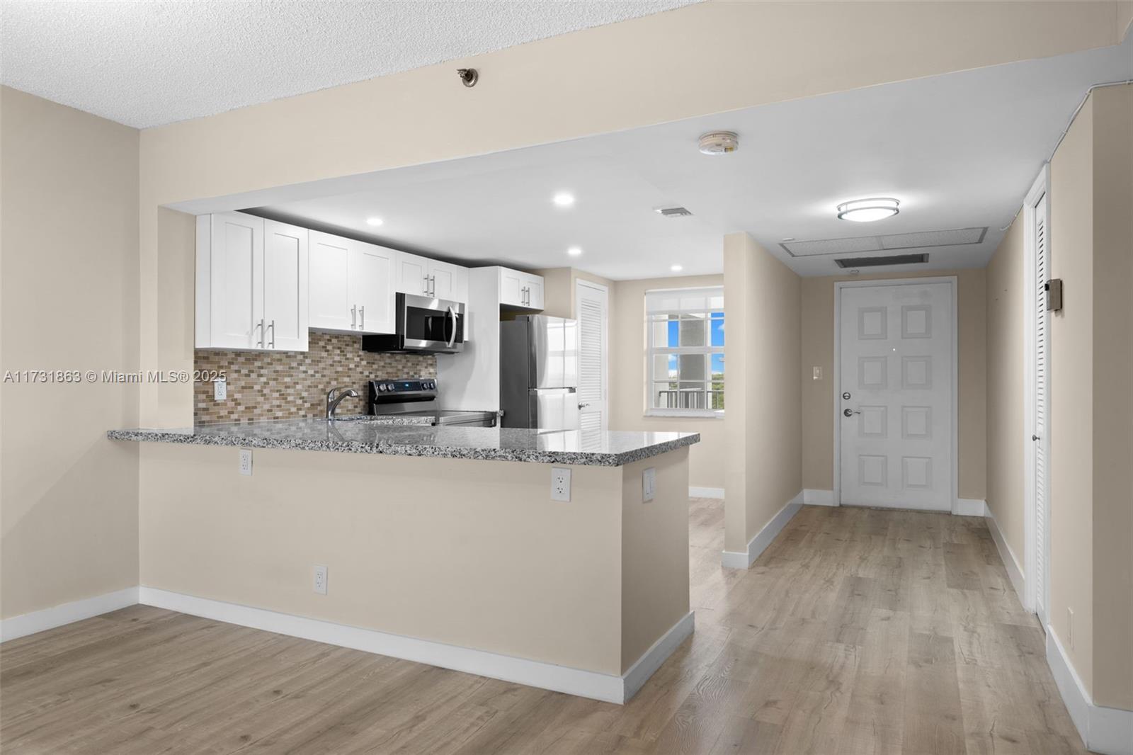 NO 104 PALM-AIRE COUNTRY - Residential Lease