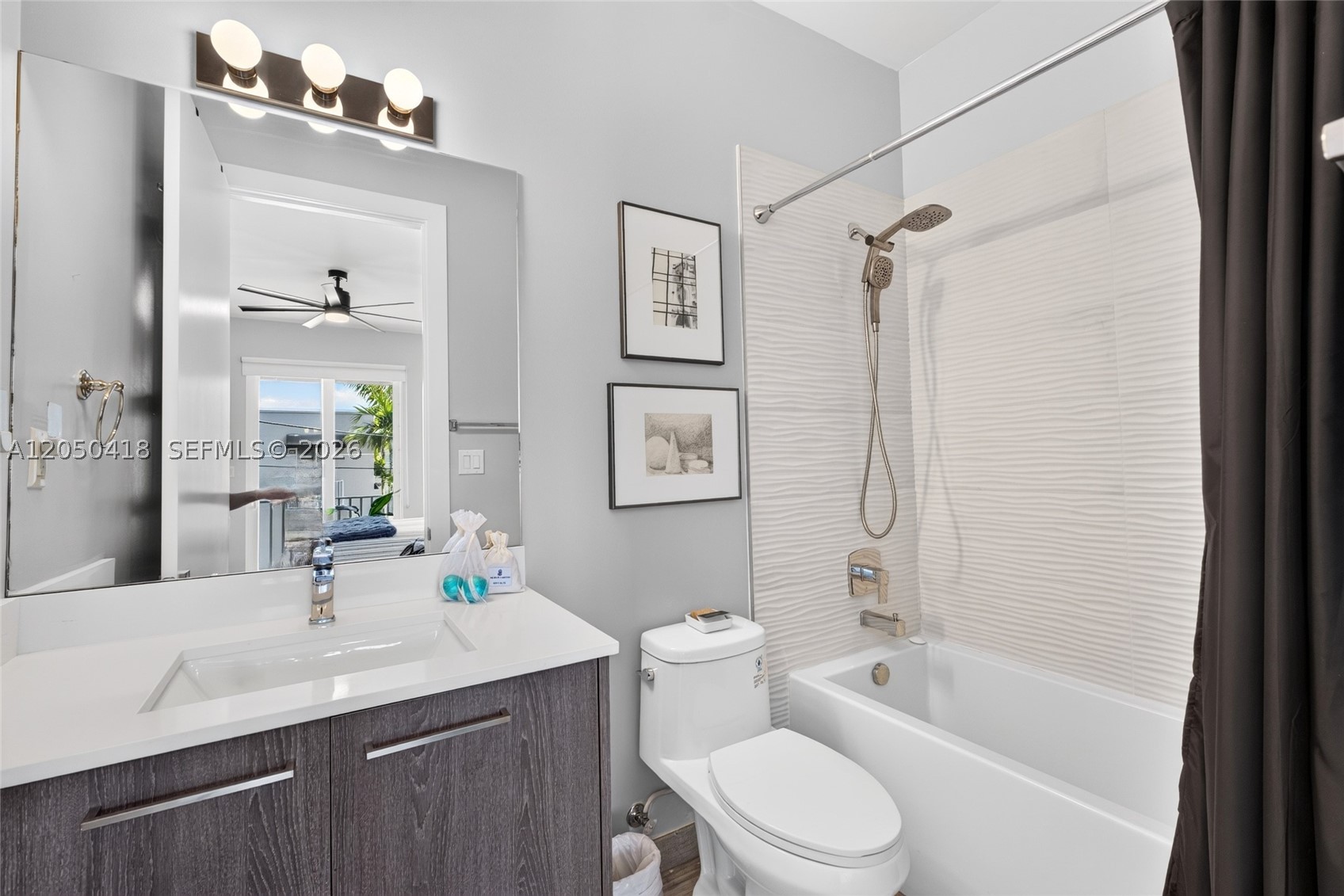 URBAN VILLAGE AT 5TH AVE - Residential