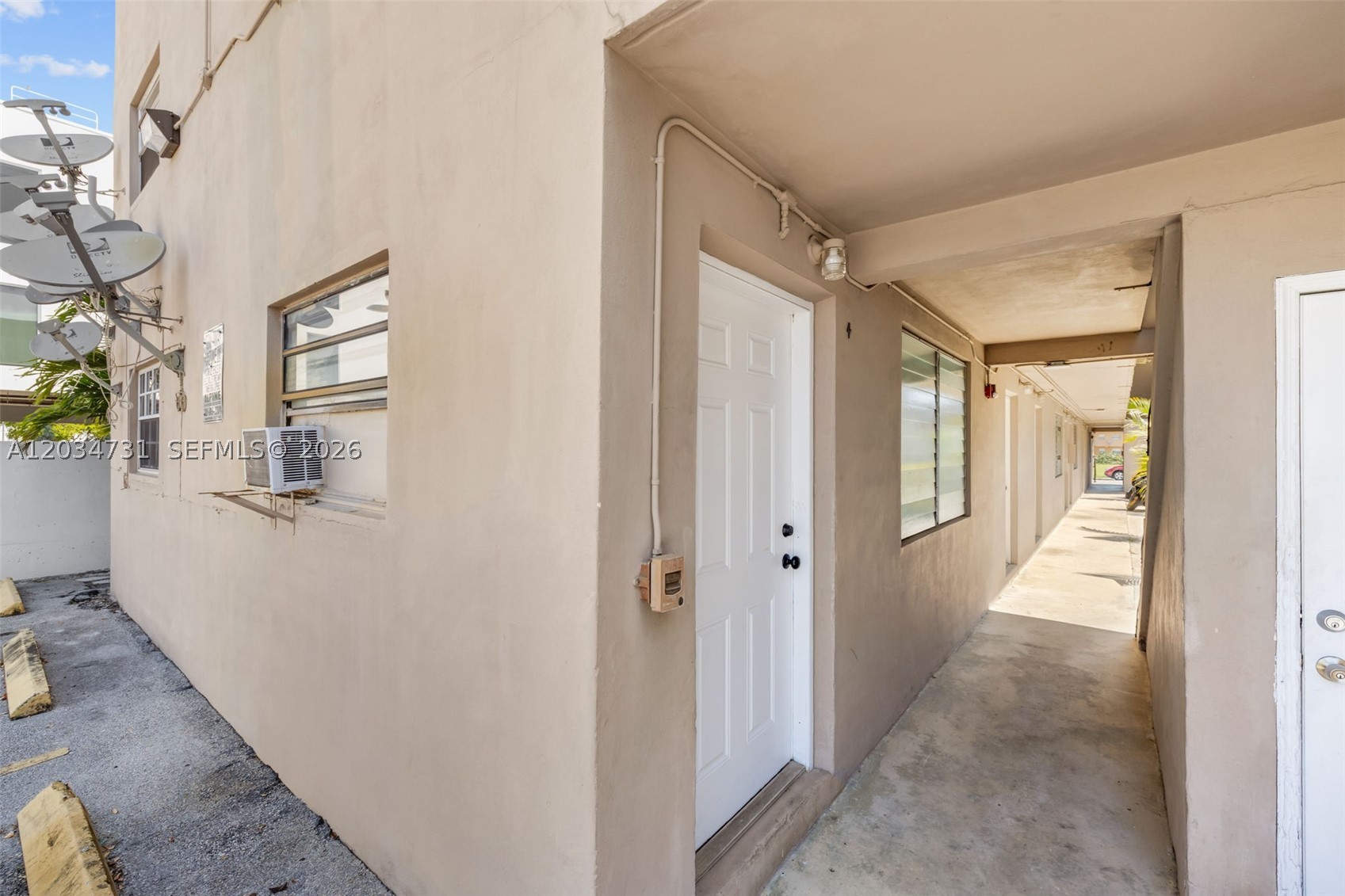 IDLEWILD PARK - Residential Lease