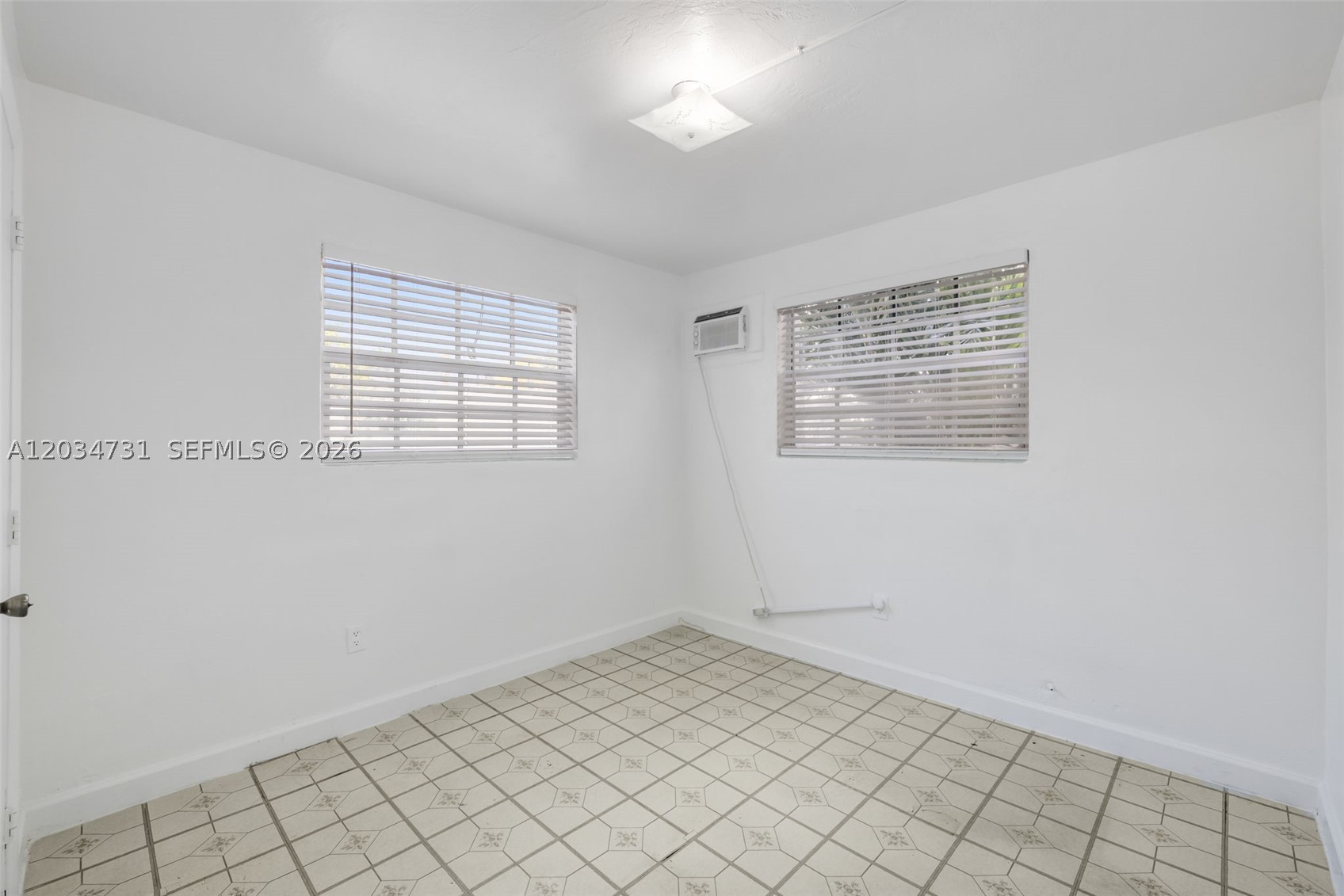 IDLEWILD PARK - Residential Lease