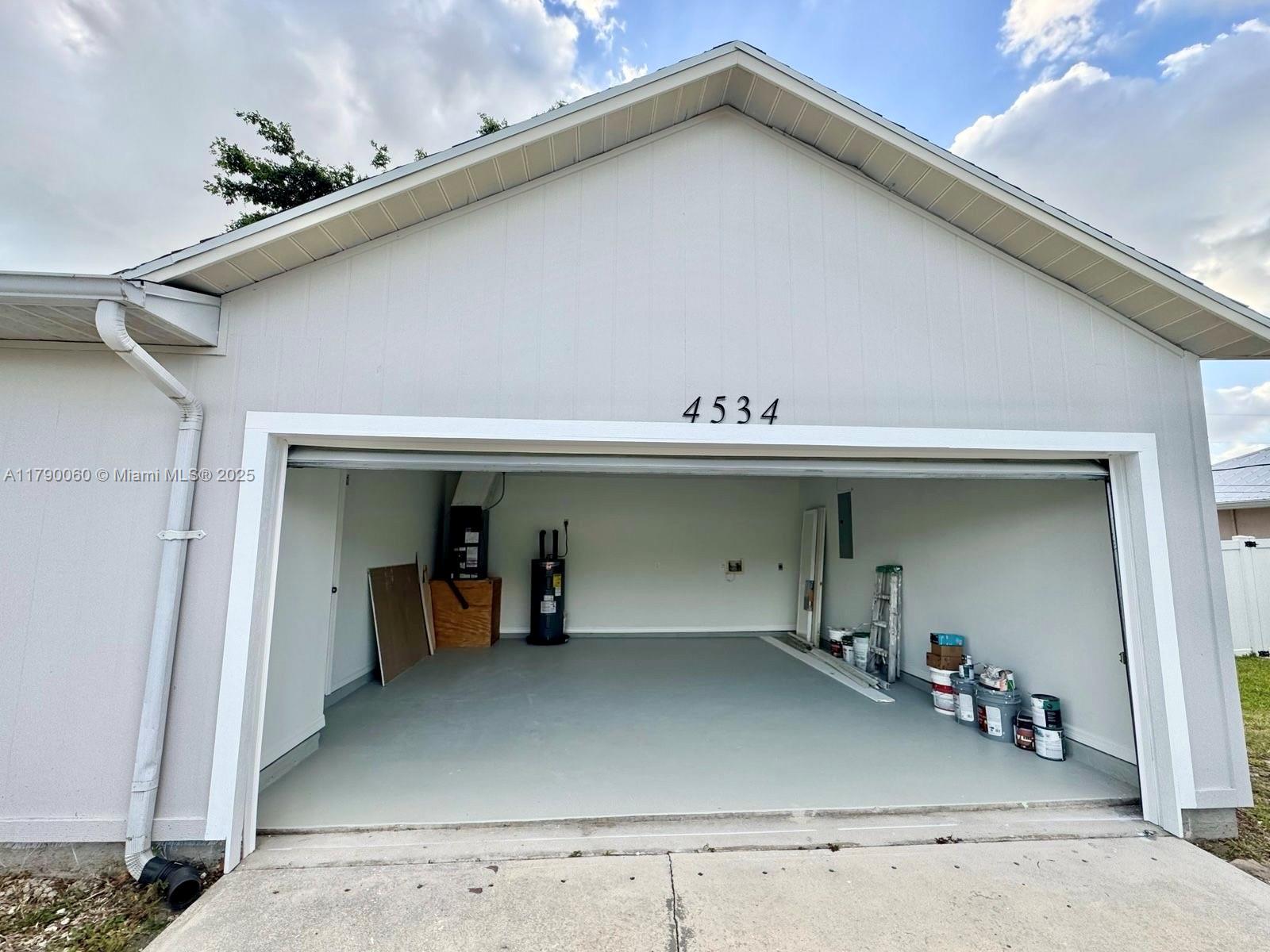 PORT ST LUCIE SECTION 33 - Residential