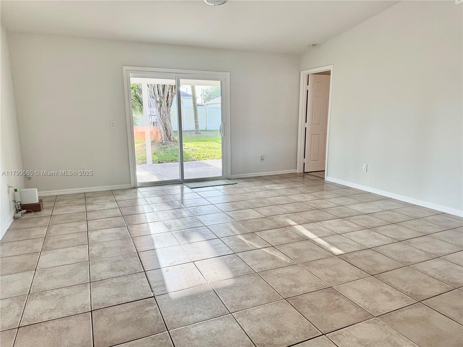PORT ST LUCIE SECTION 33 - Residential