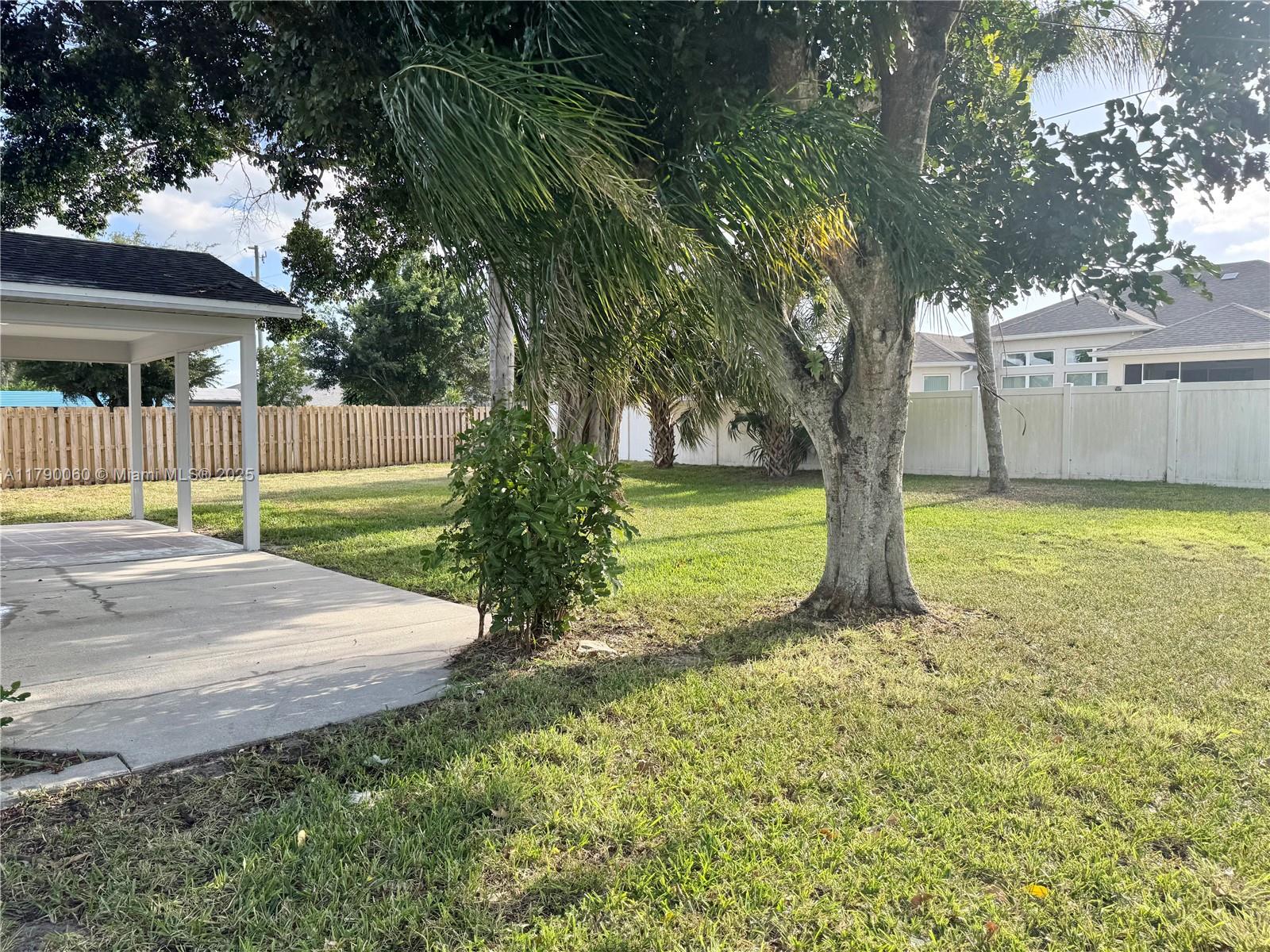 PORT ST LUCIE SECTION 33 - Residential