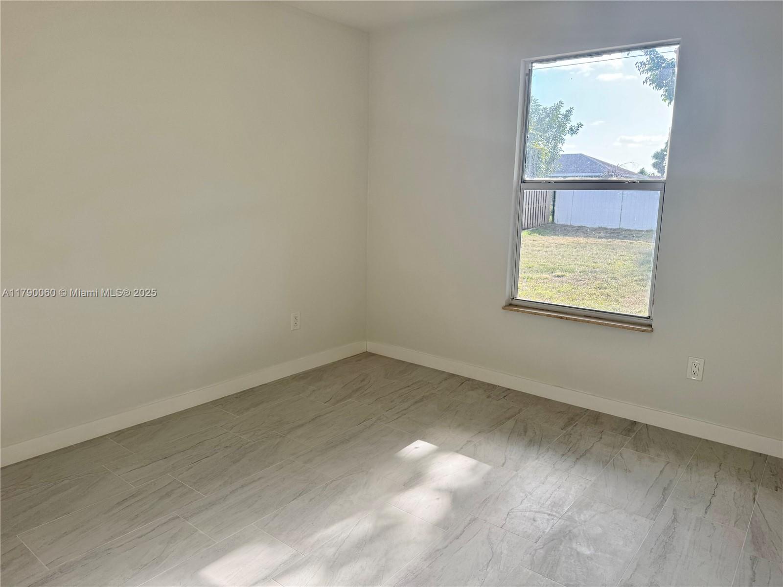 PORT ST LUCIE SECTION 33 - Residential