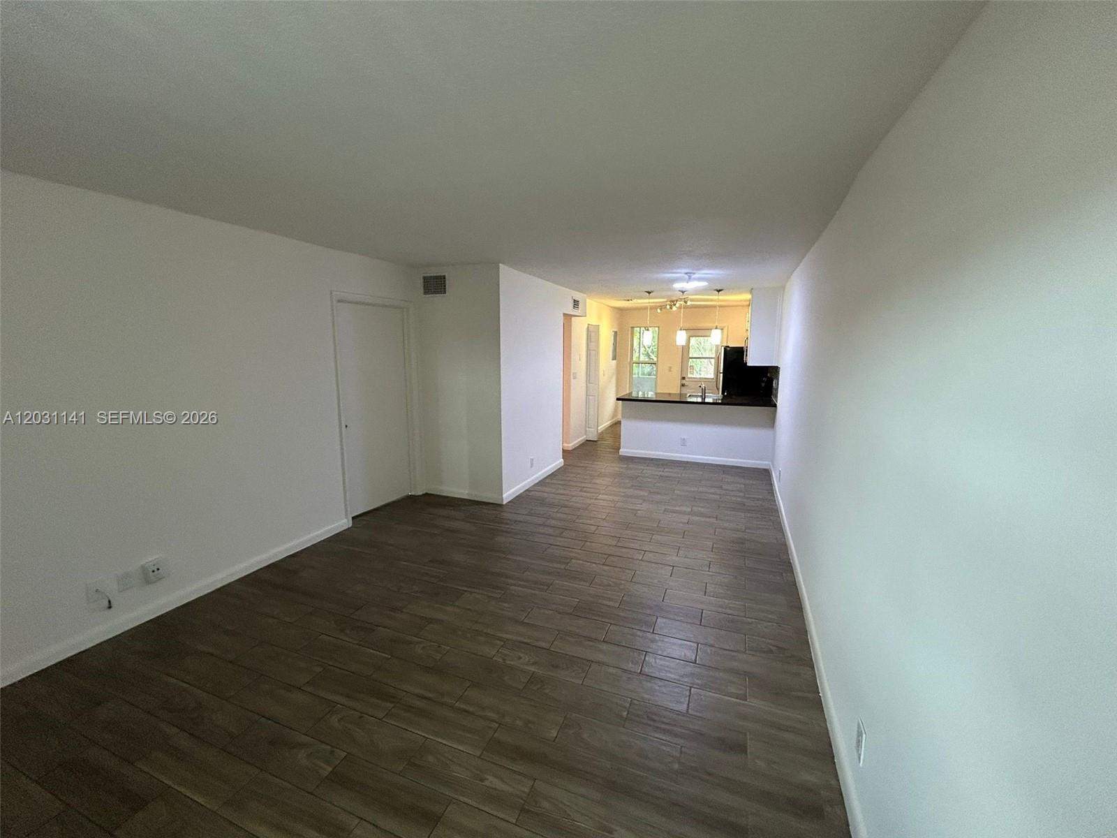 GATELAND VILLAGE SEC C CO - Residential Lease