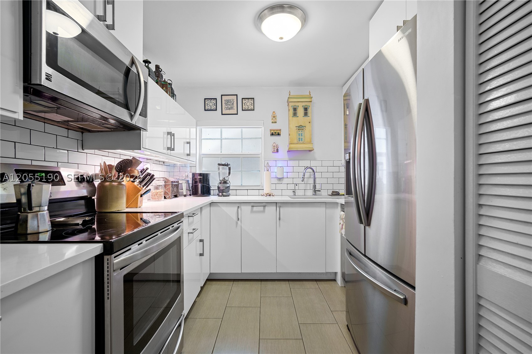 MORNING STAR CONDO - Residential