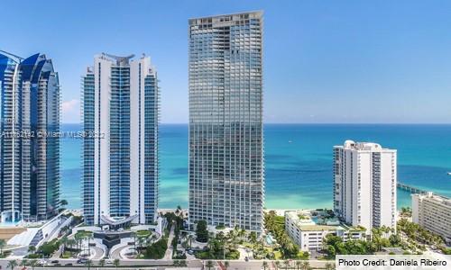 JADE SIGNATURE CONDO - Residential