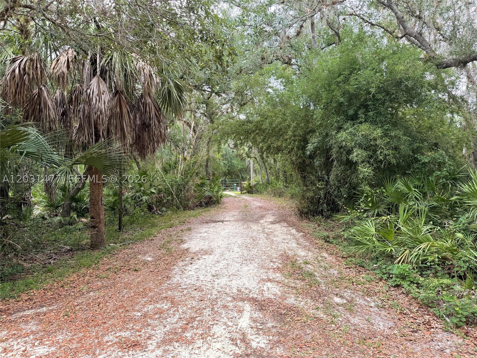 HIDDEN ACRES - Land