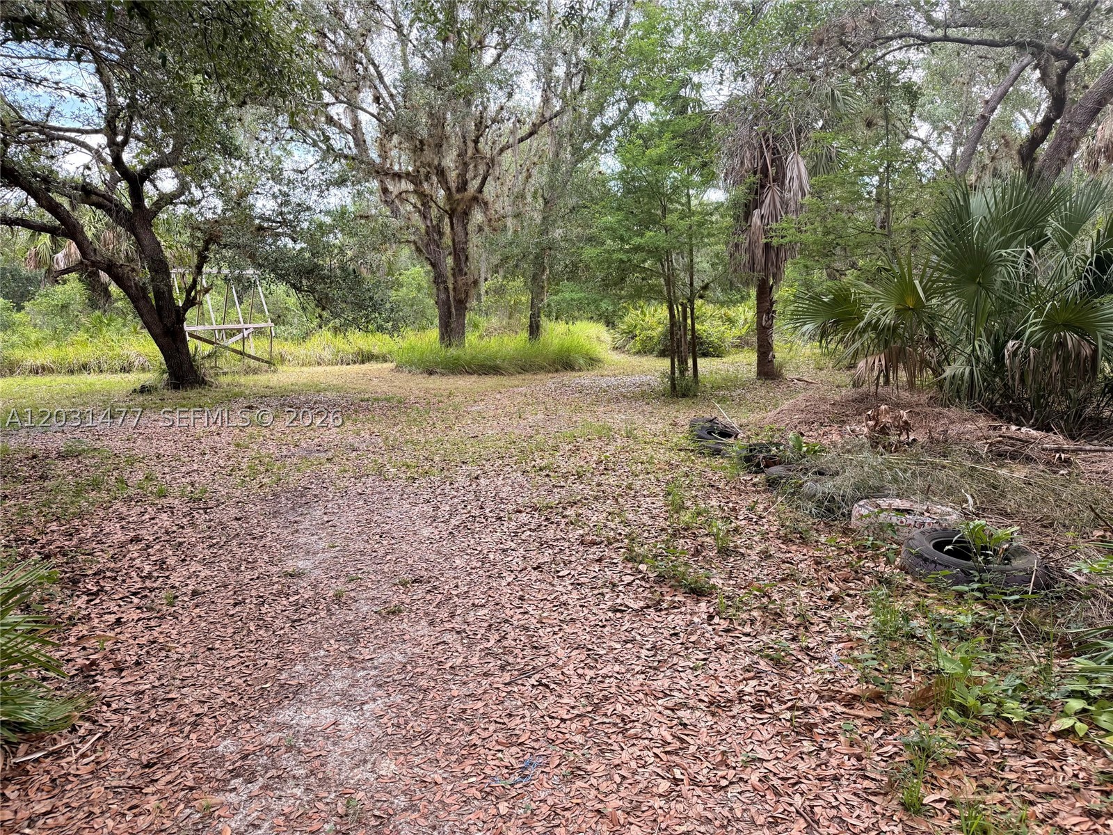 HIDDEN ACRES - Land