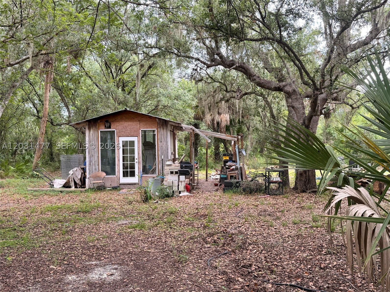 HIDDEN ACRES - Land
